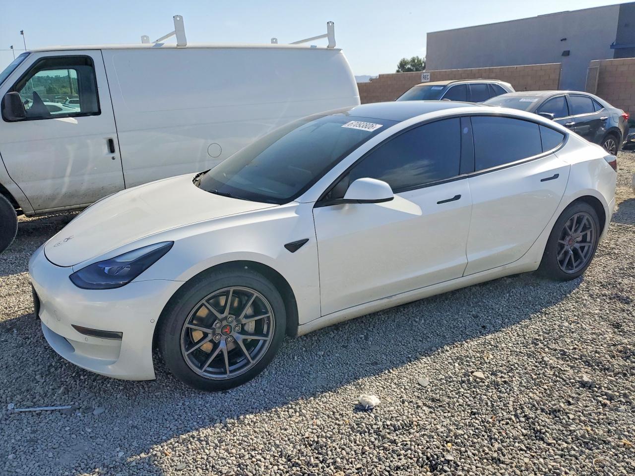 2022 Tesla MDL