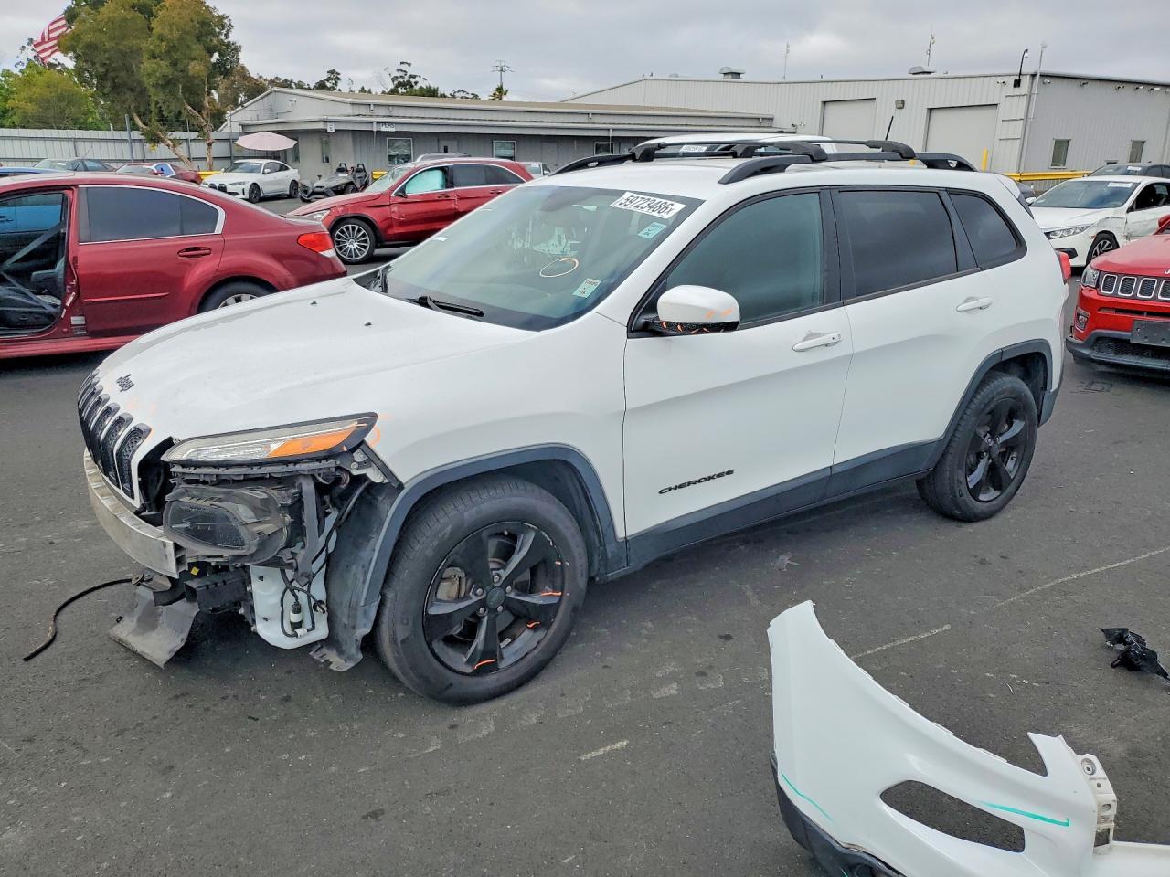 2016 Jeep Cherokee, Latitude
