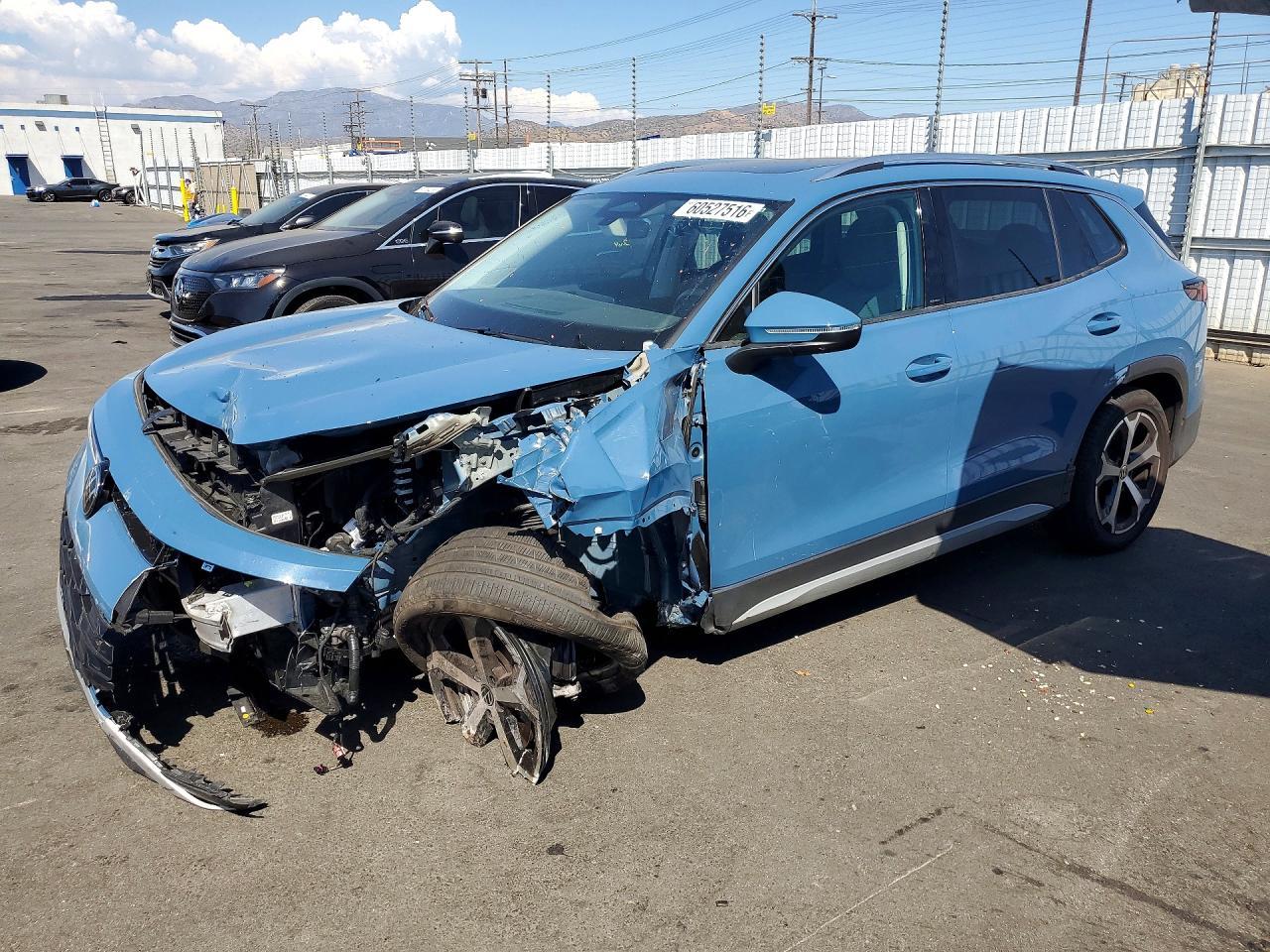 2025 Volkswagen Tiguan, SE