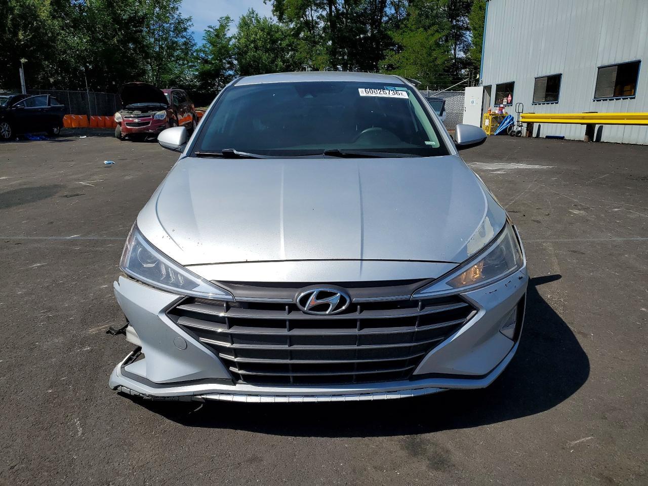 2019 Hyundai Elantra, Sel