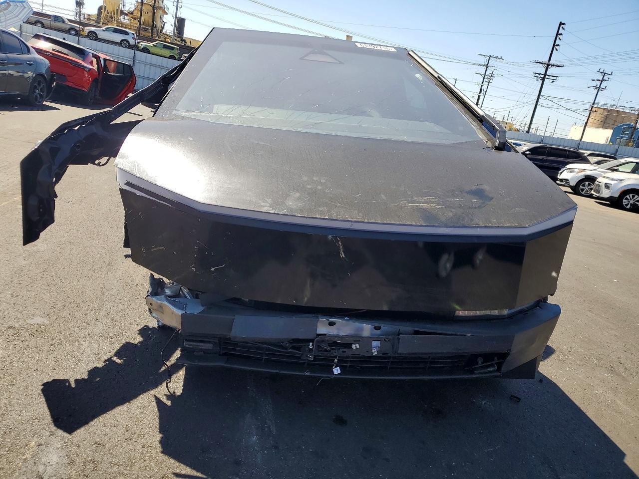 2024 Tesla Cybertruck