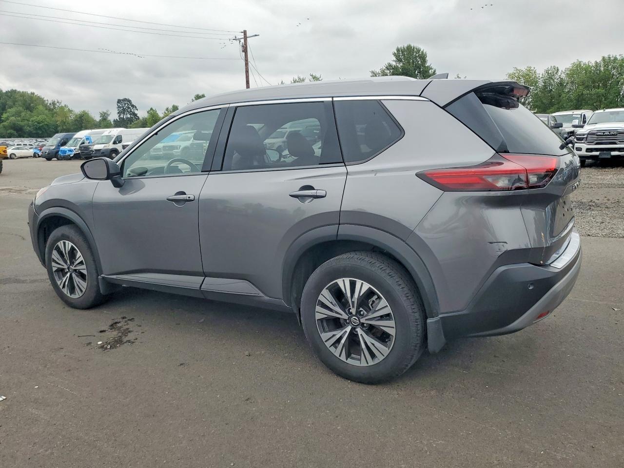 2021 Nissan Rogue, SV