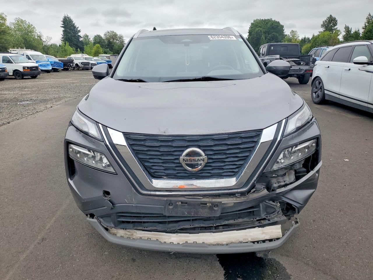 2021 Nissan Rogue, SV