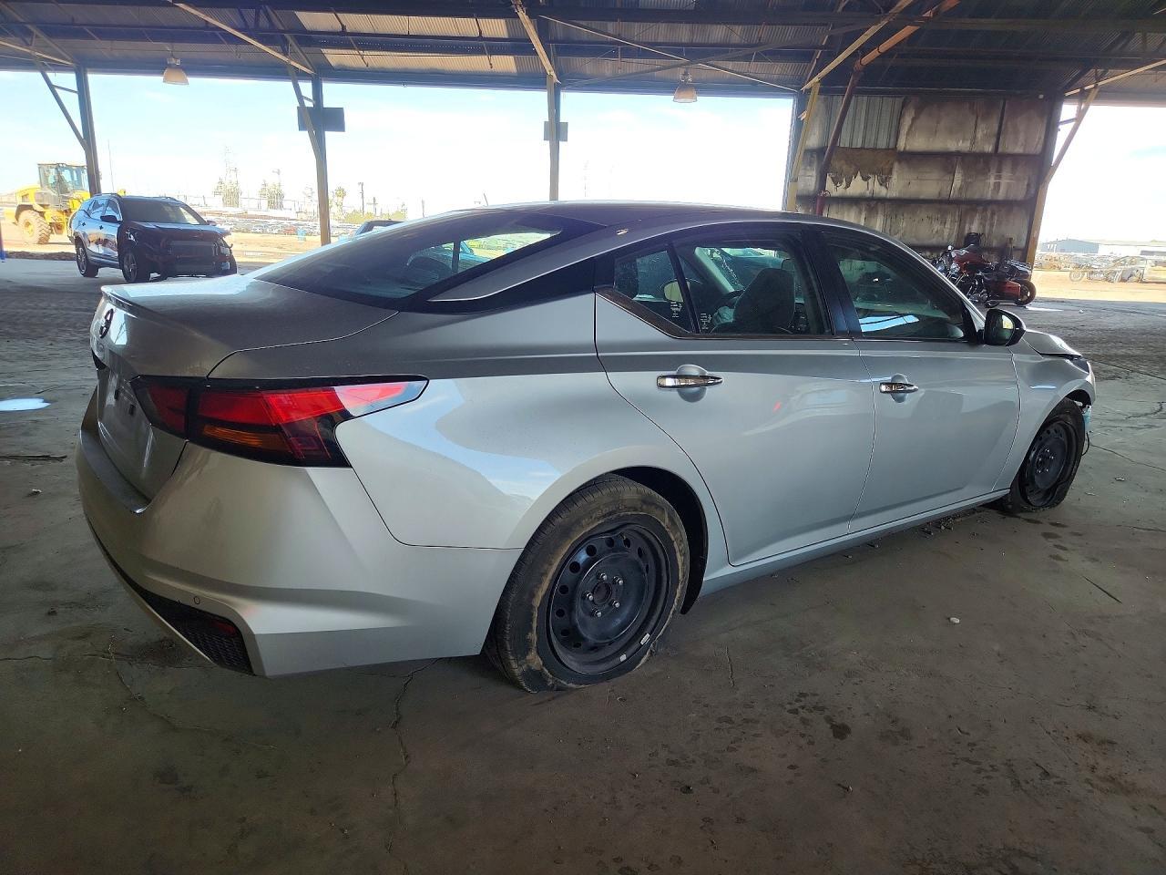 2024 Nissan Altima, S