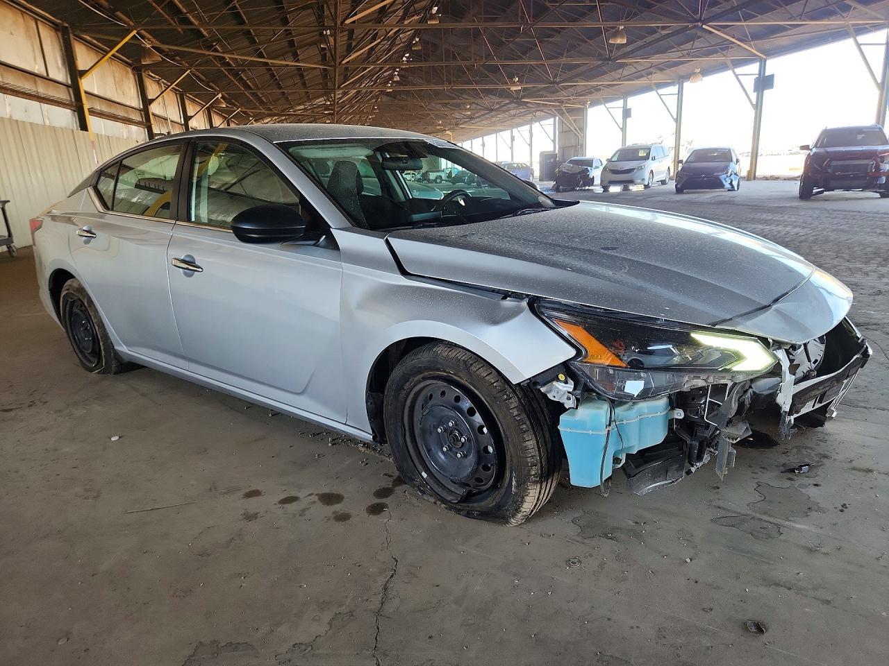 2024 Nissan Altima, S