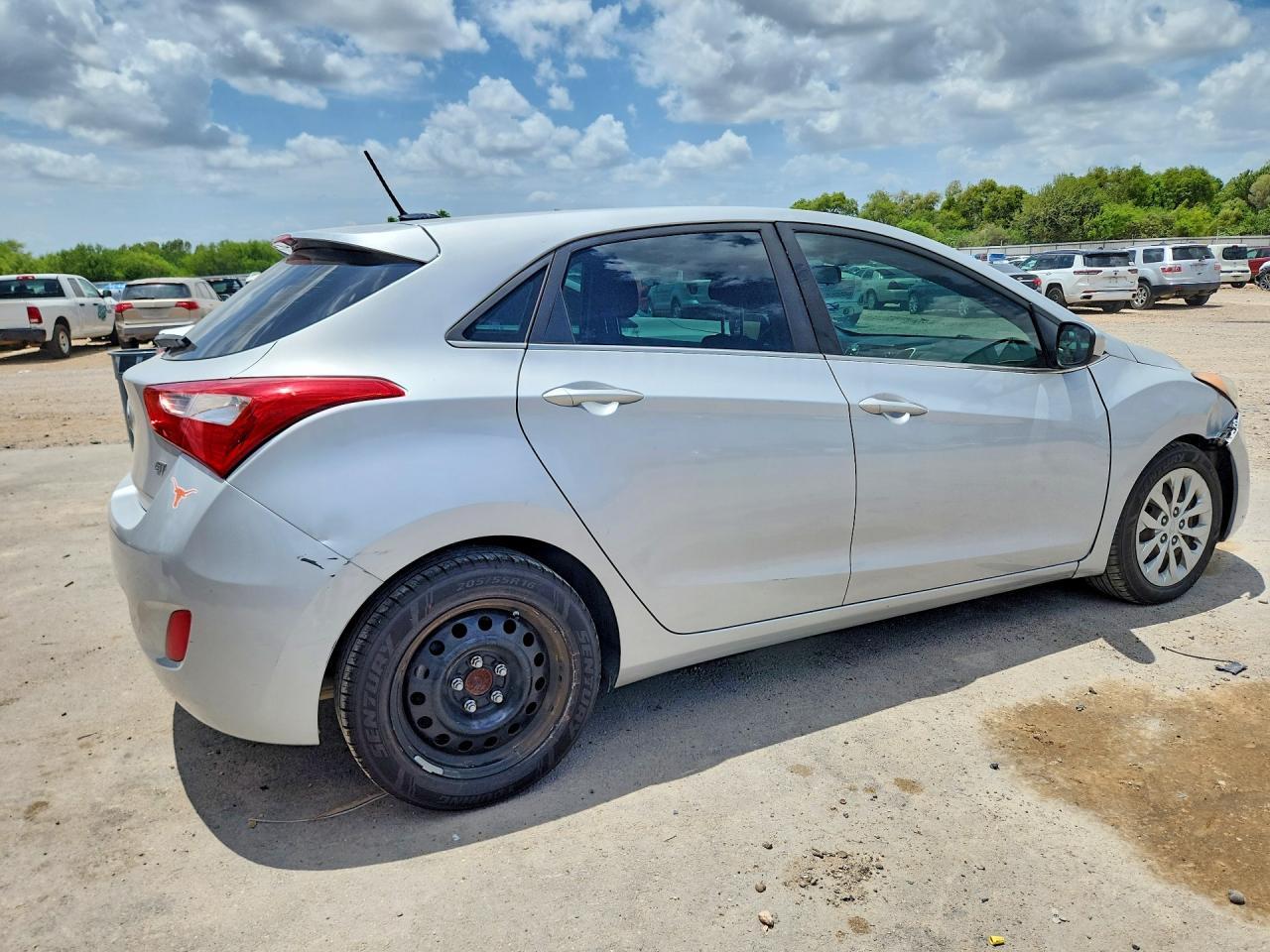 2017 Hyundai Elantra, Base