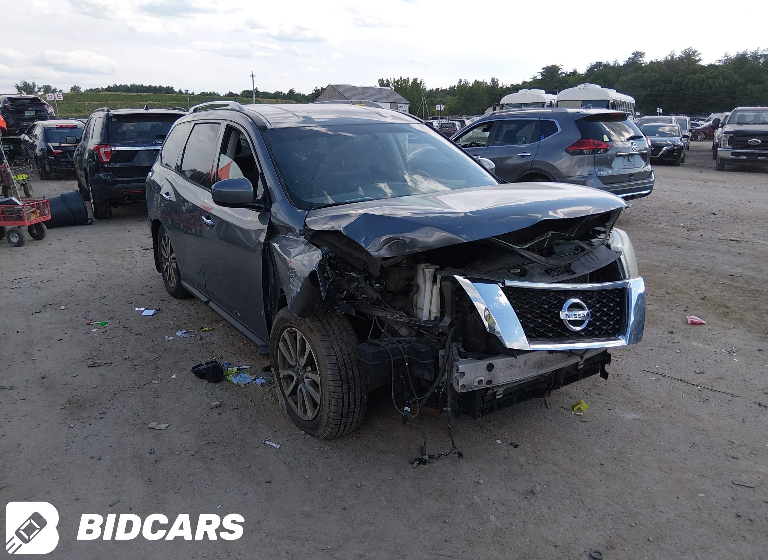 2015 Nissan Pathfinder, SV