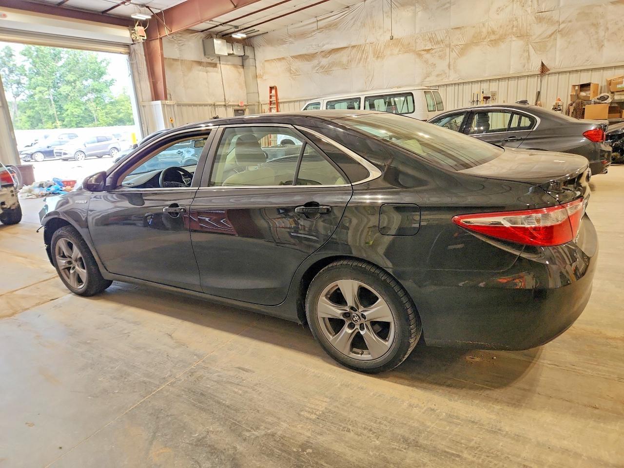 2017 Toyota Camry, LE