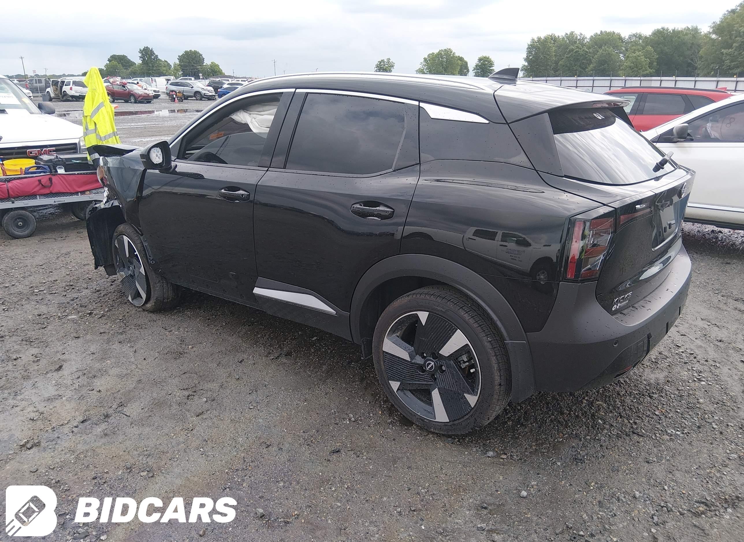 2025 Nissan Kicks, Sr Fwd