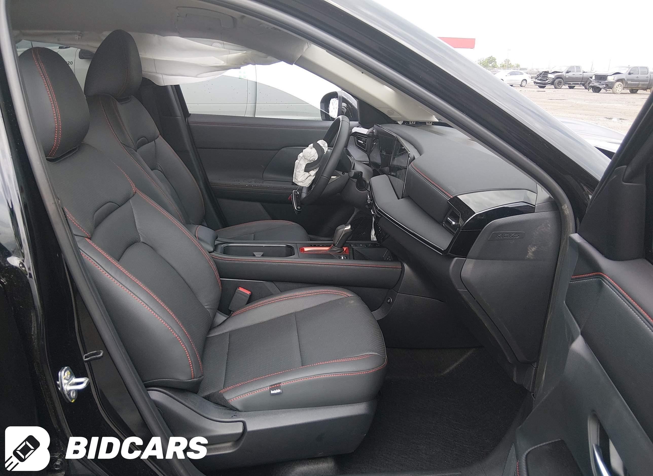 2025 Nissan Kicks, Sr Fwd