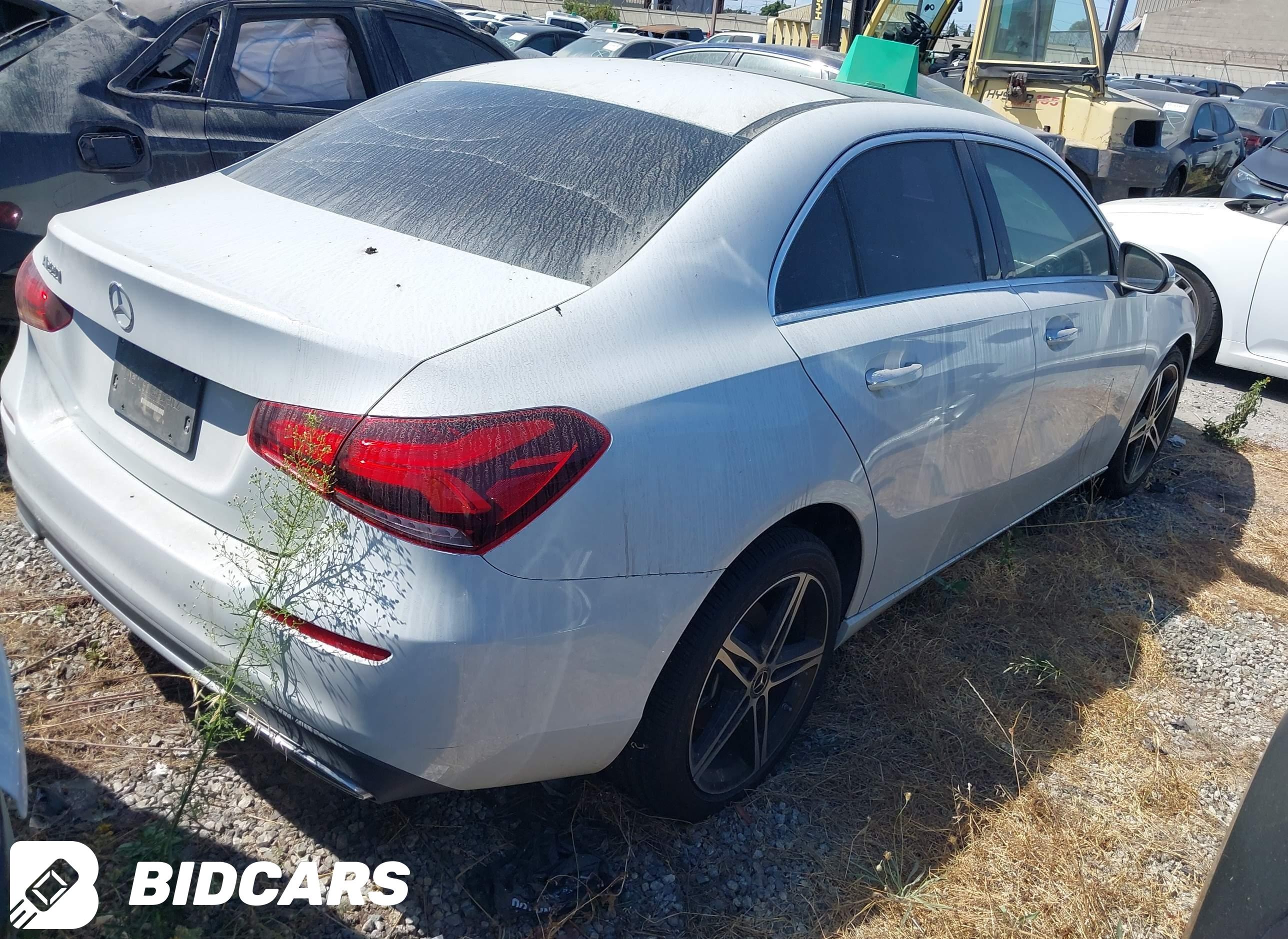 2020 Mercedes-Benz A 220