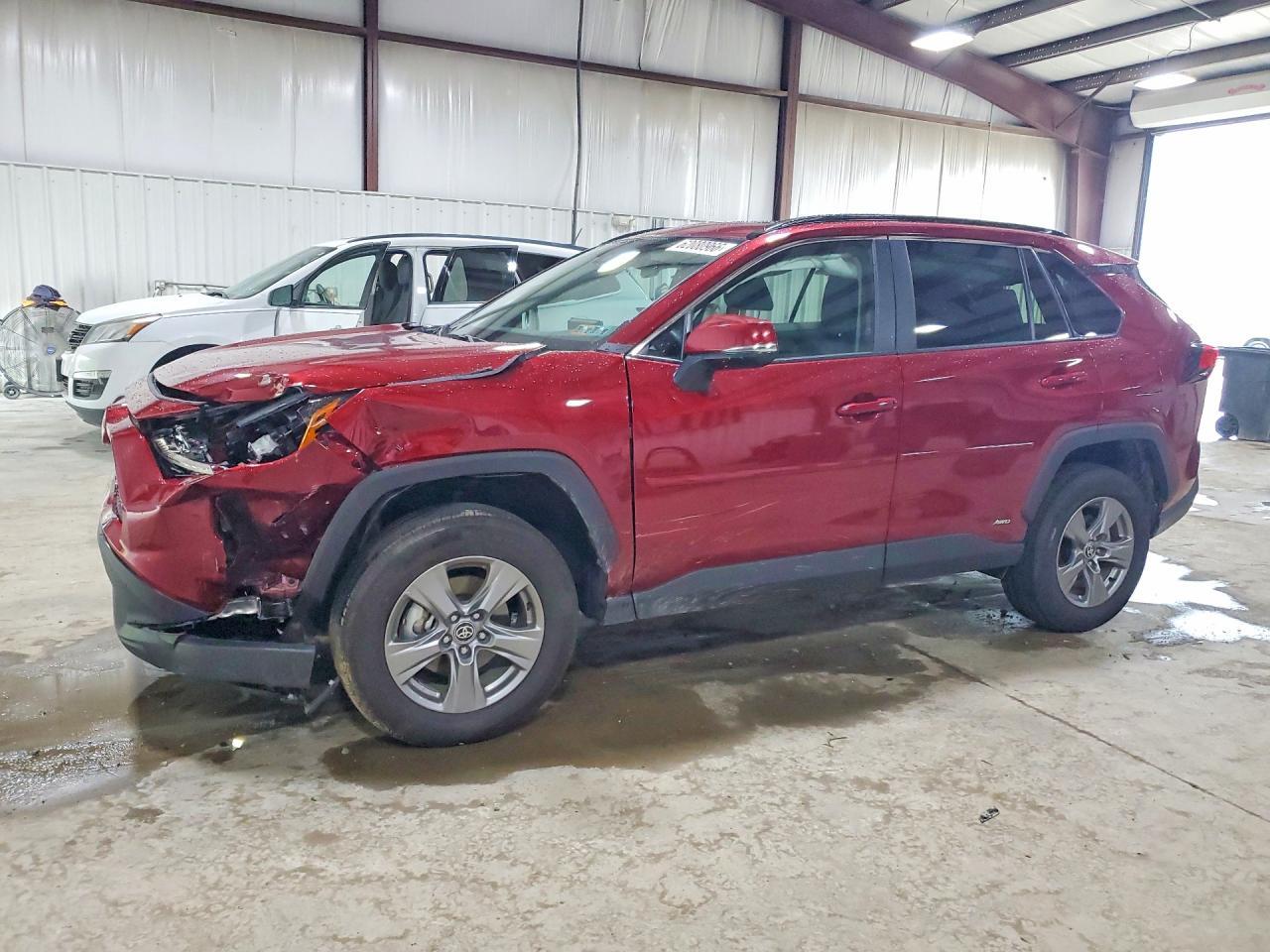 2025 Toyota RAV4, Xle