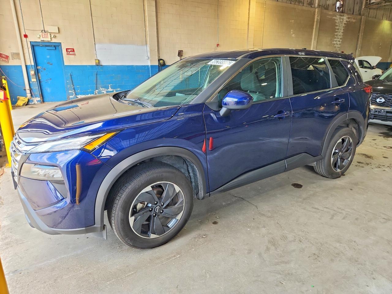 2025 Nissan Rogue, SV