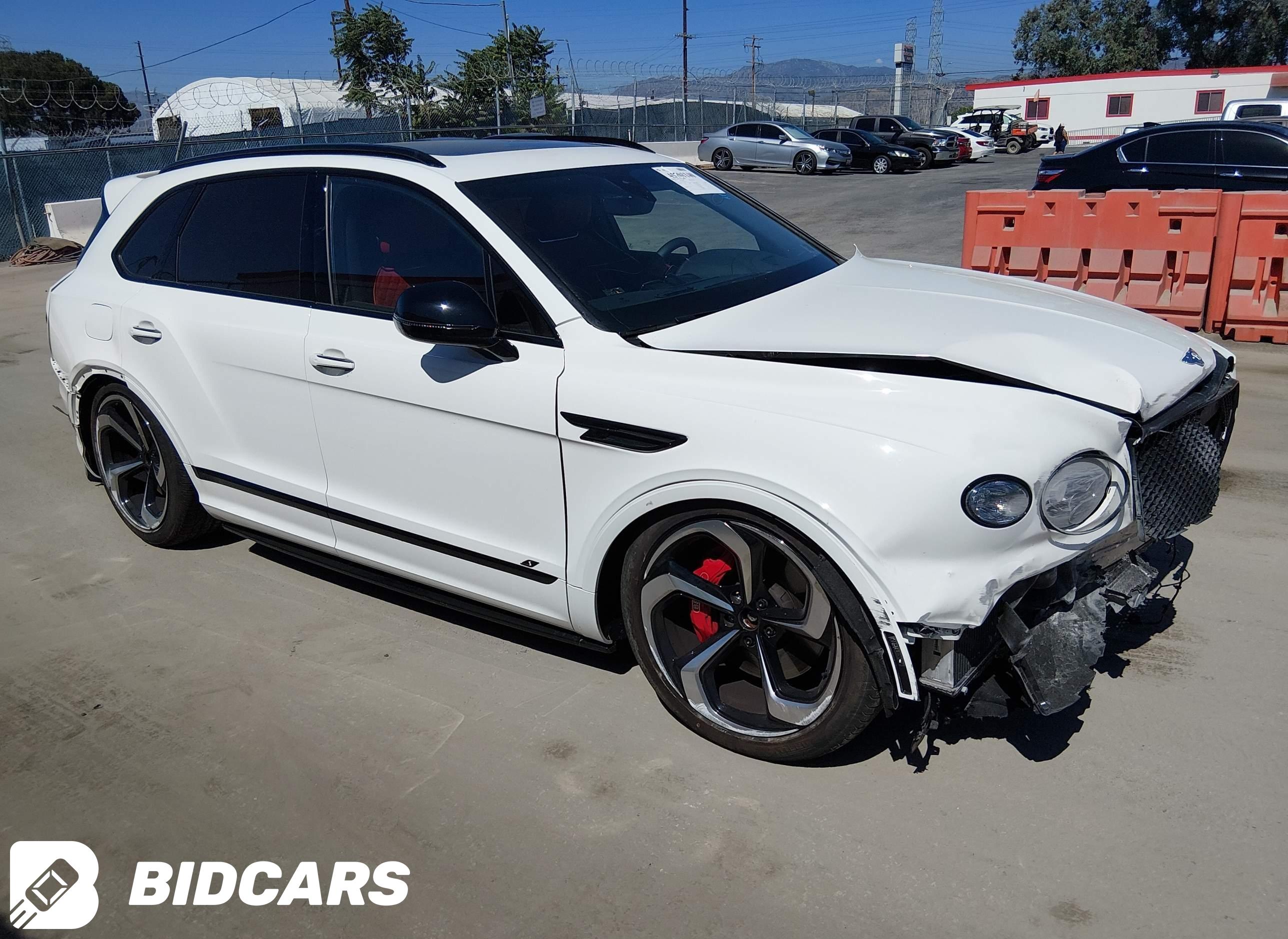 2023 Bentley Bentayga, Azure/S