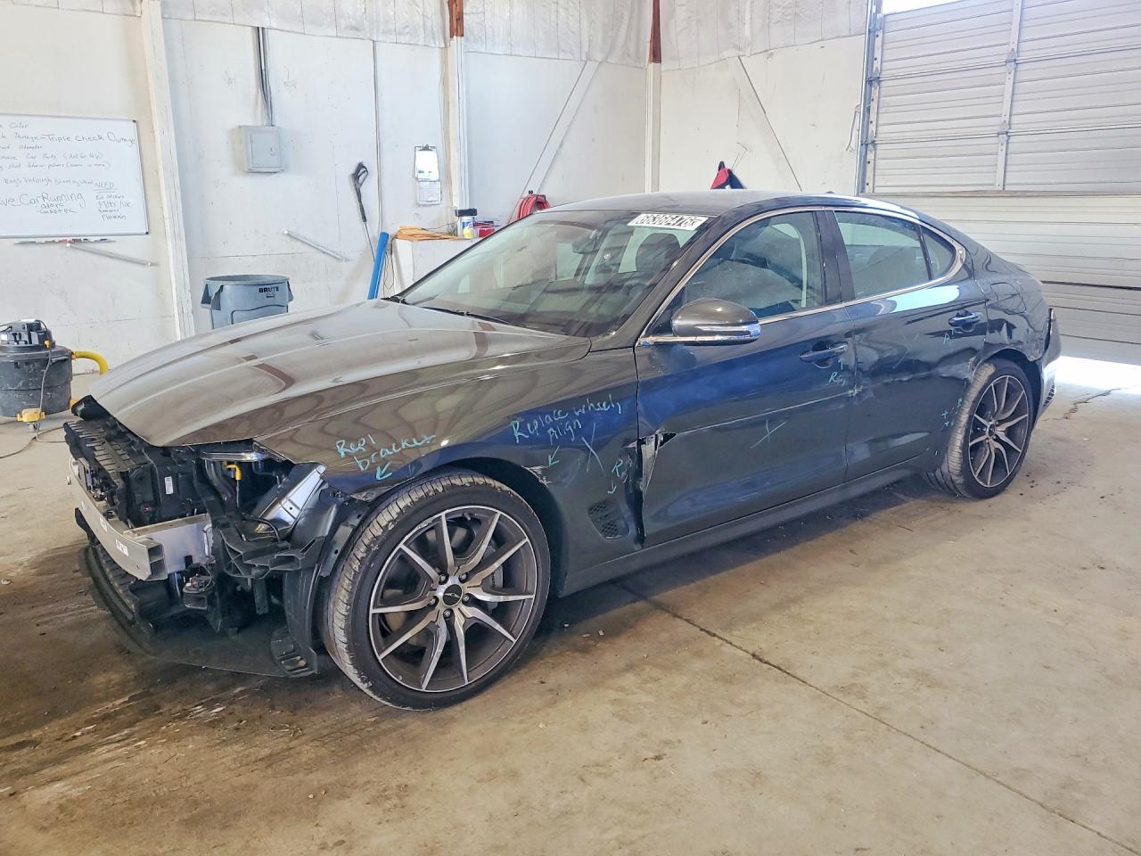 2026 Genesis G70, 2.5T Standard