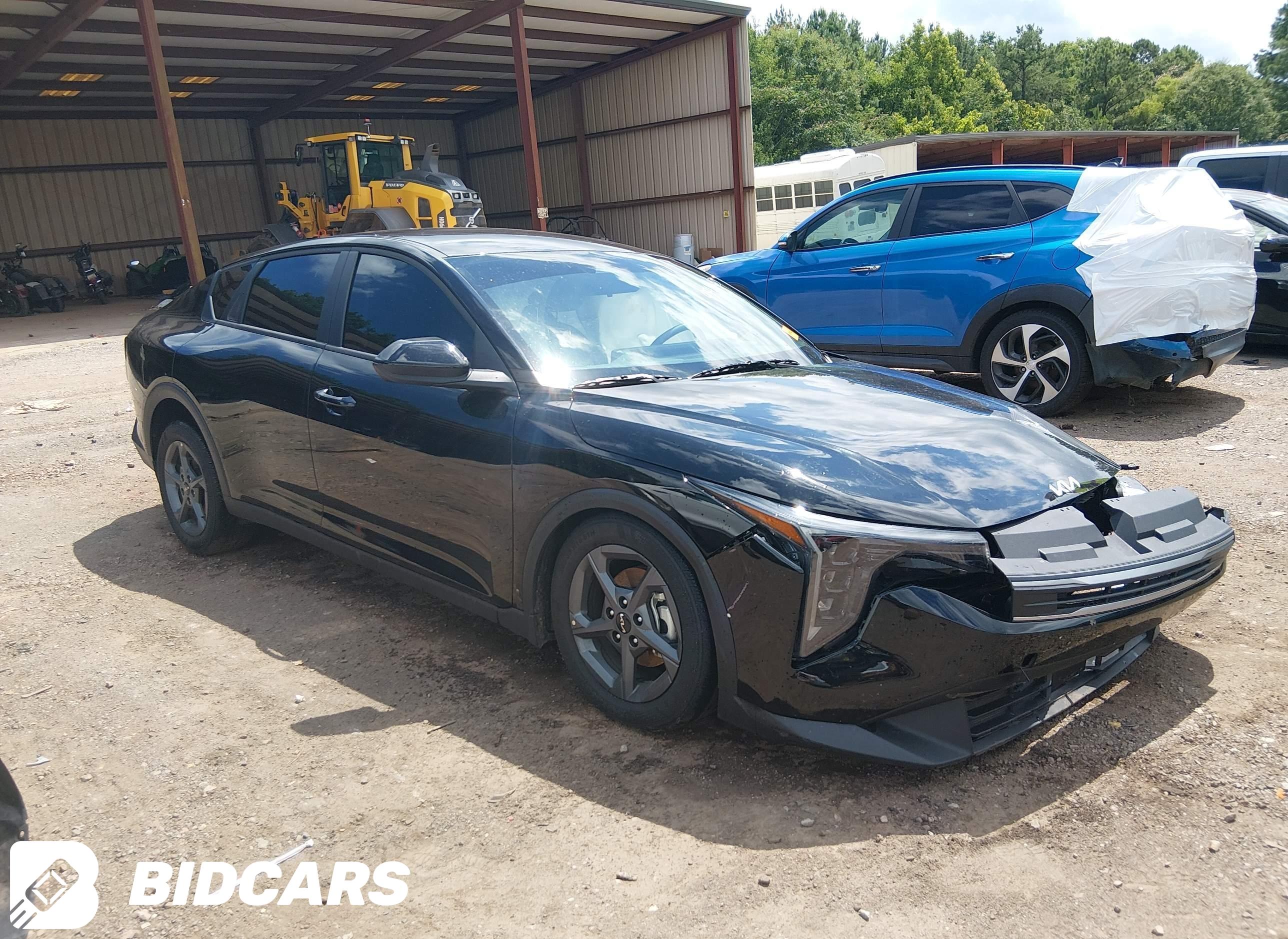 2025 KIA K4, Lxs