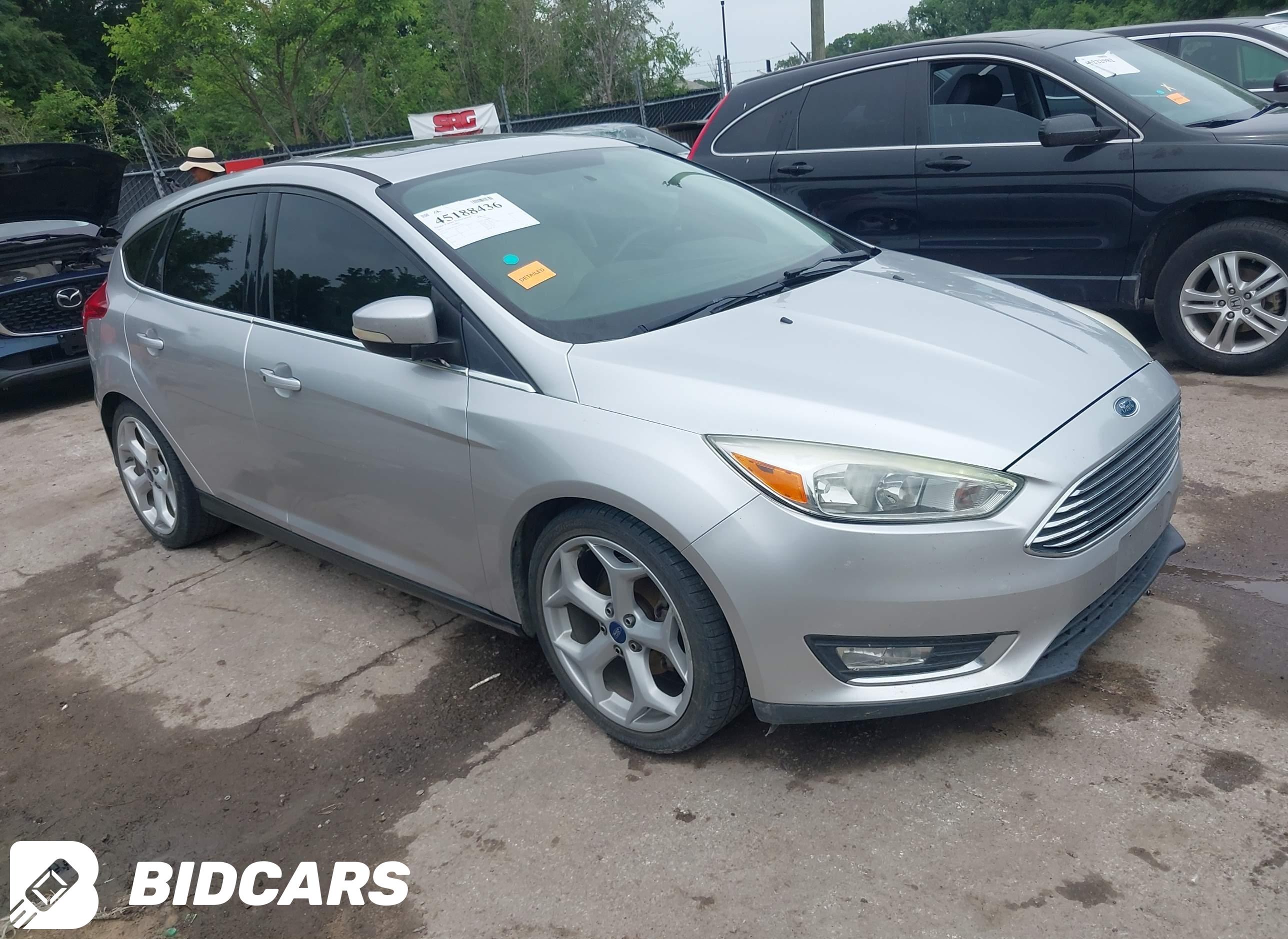 2017 Ford Focus, Titanium