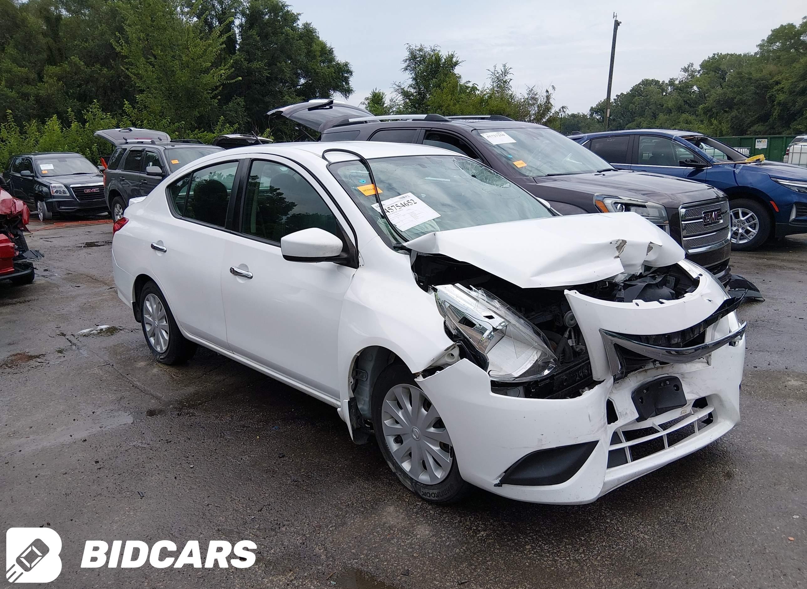 2017 Nissan Versa, 1.6 SV