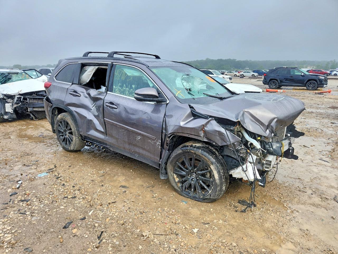 2019 Toyota Highlander, SE