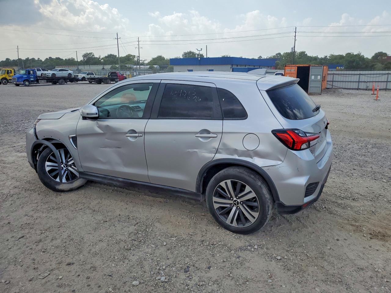 2021 Mitsubishi Outlander, SE