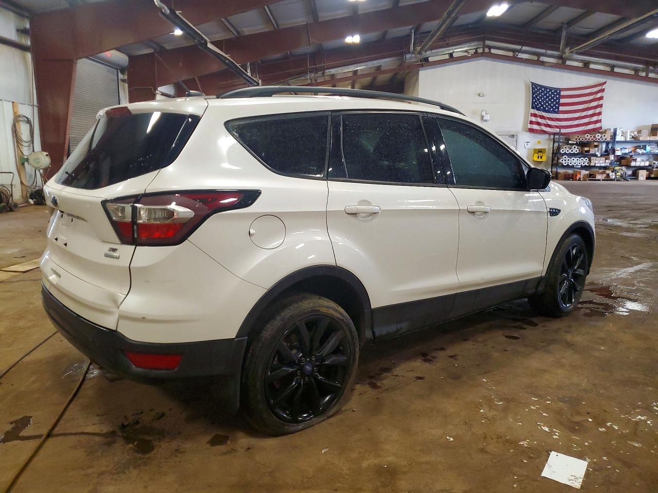 2017 Ford Escape, SE