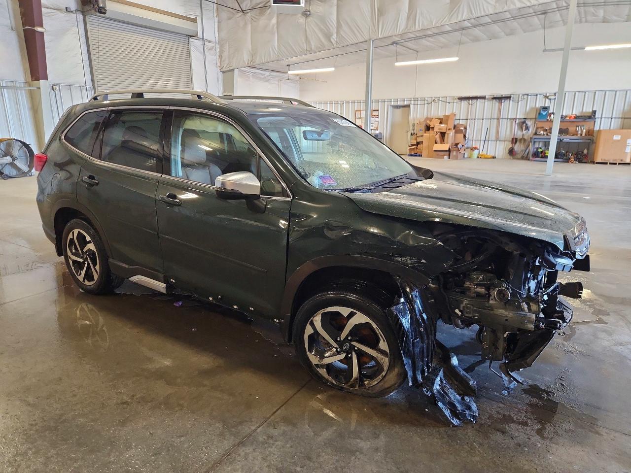 2024 Subaru Forester, Touring