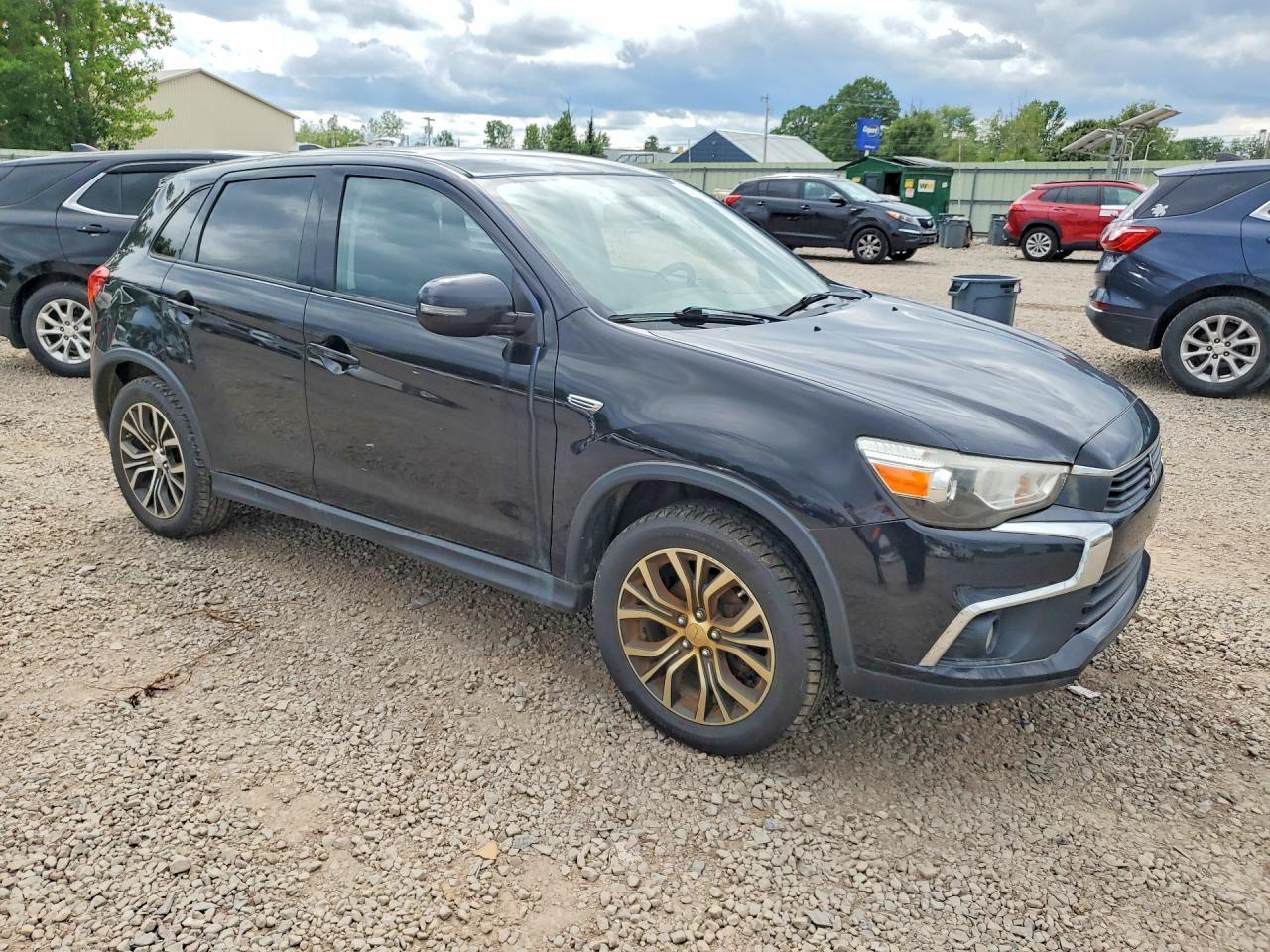 2017 Mitsubishi Outlander, ES
