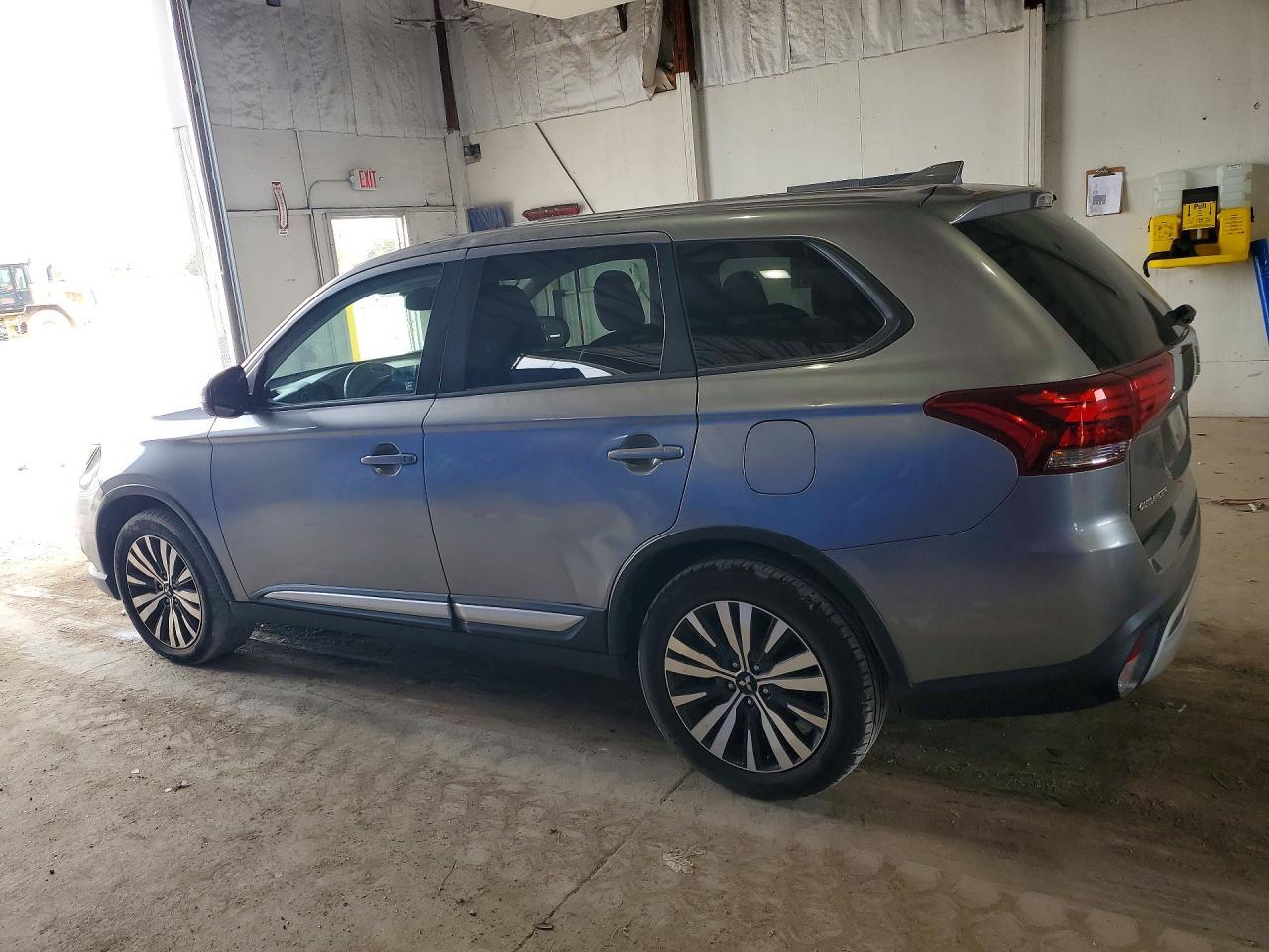 2020 Mitsubishi Outlander, SE