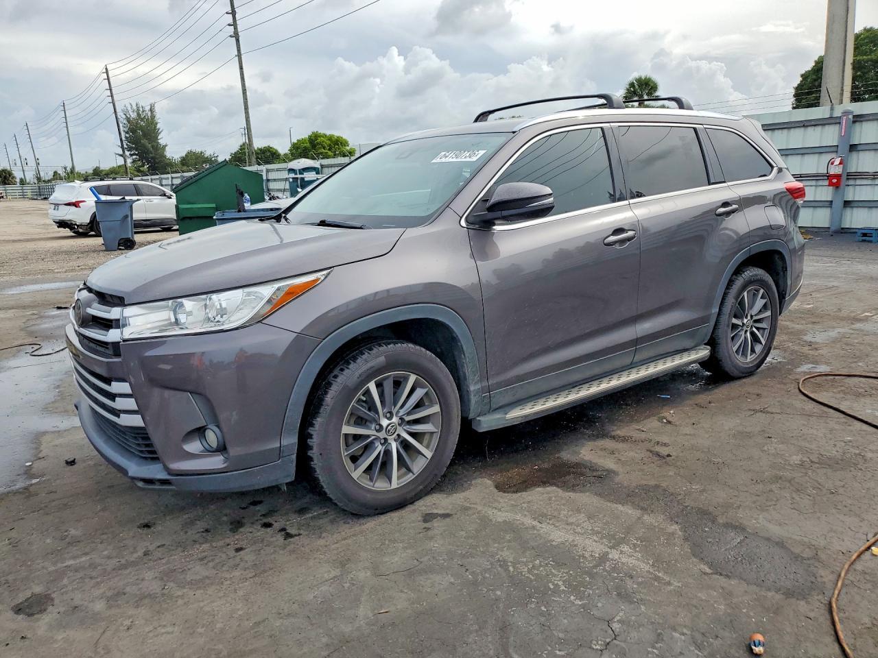 2019 Toyota Highlander, Xle