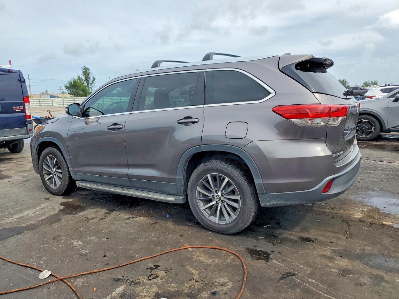 2019 Toyota Highlander, Xle