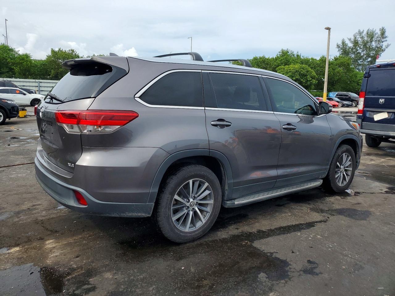 2019 Toyota Highlander, Xle
