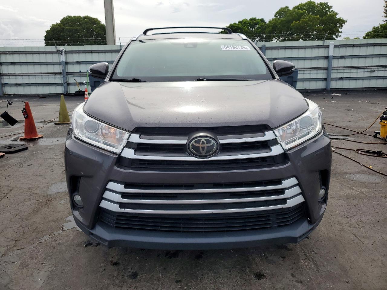 2019 Toyota Highlander, Xle
