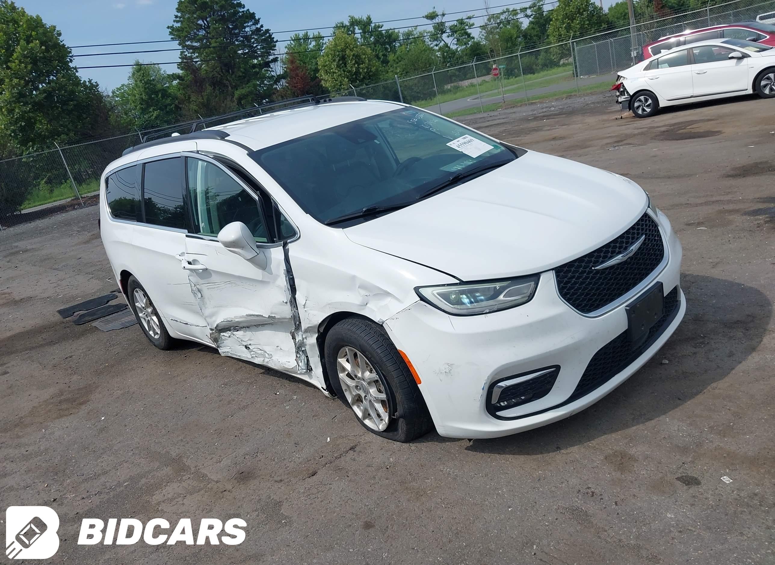 2022 Chrysler Pacifica, Touri...