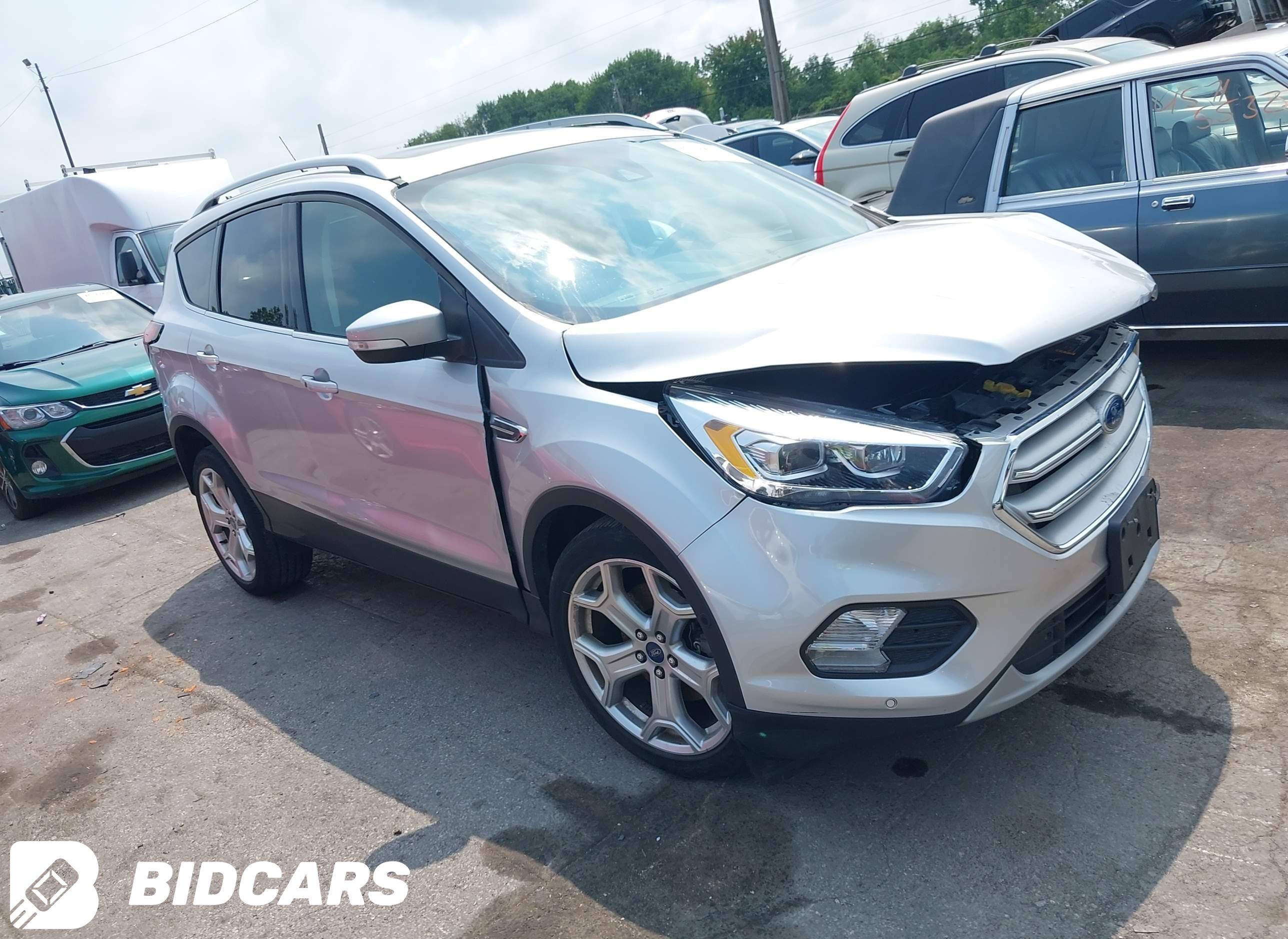 2019 Ford Escape, Titanium
