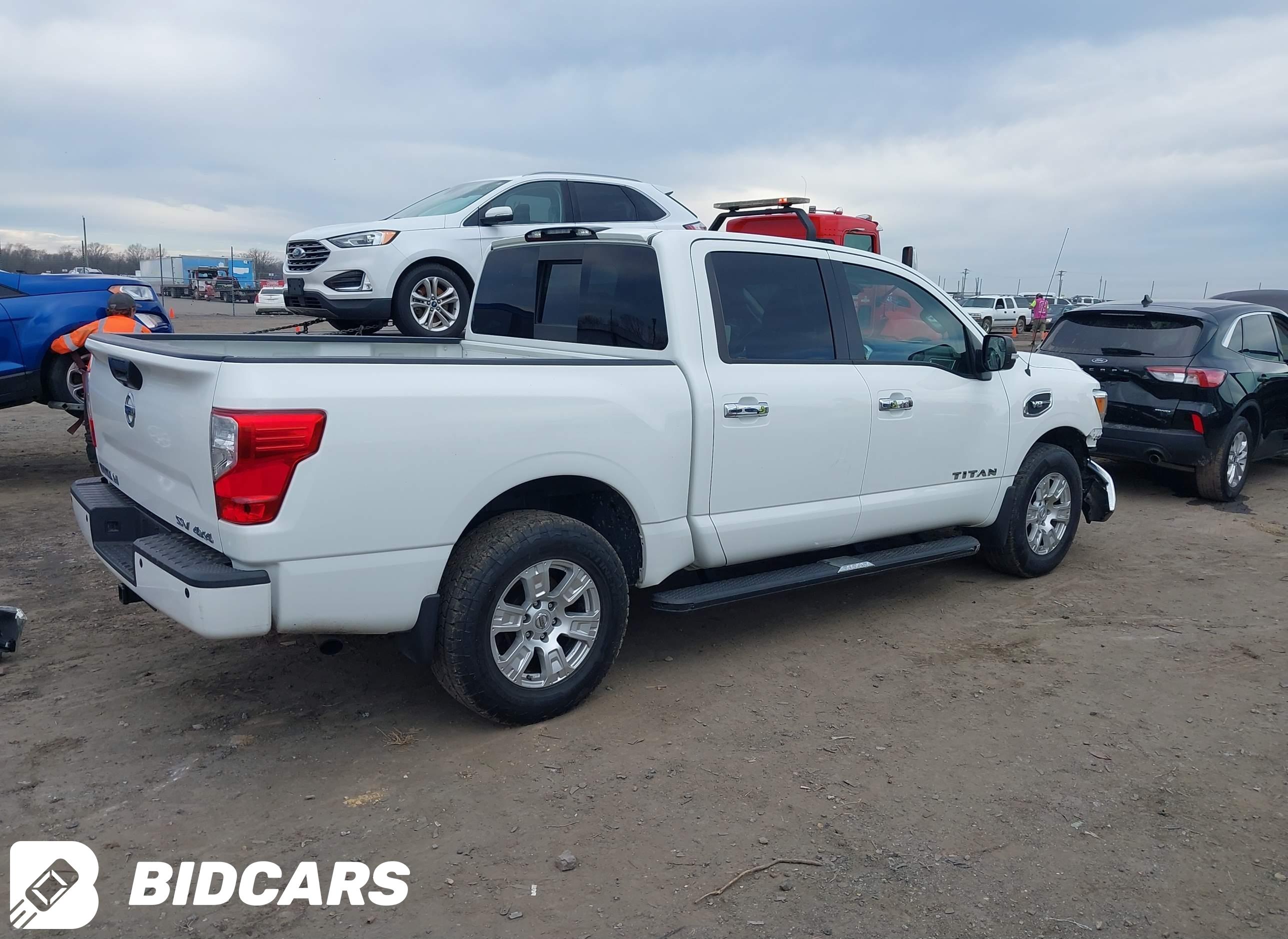 2017 Nissan Titan, SV