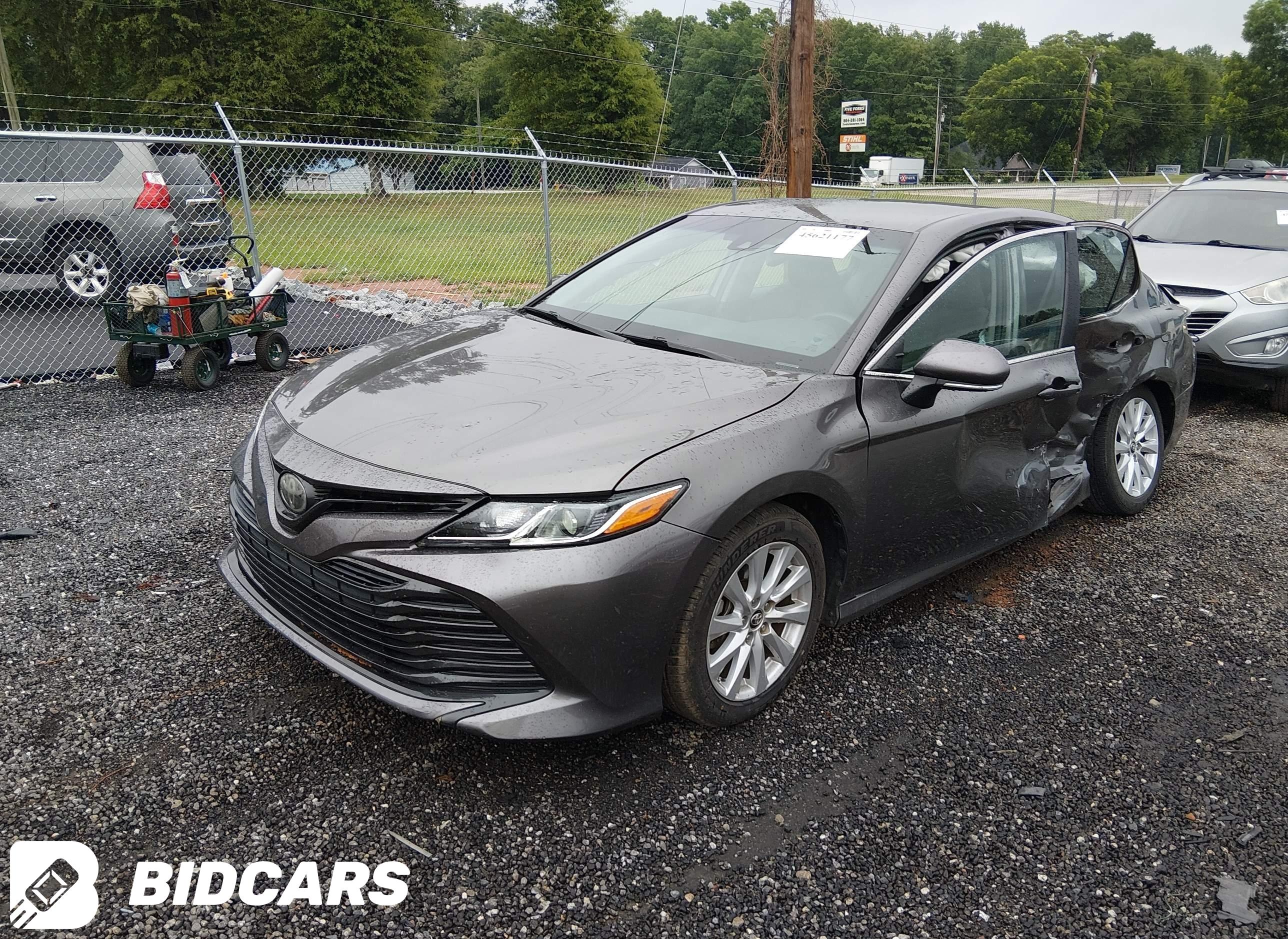 2018 Toyota Camry, LE