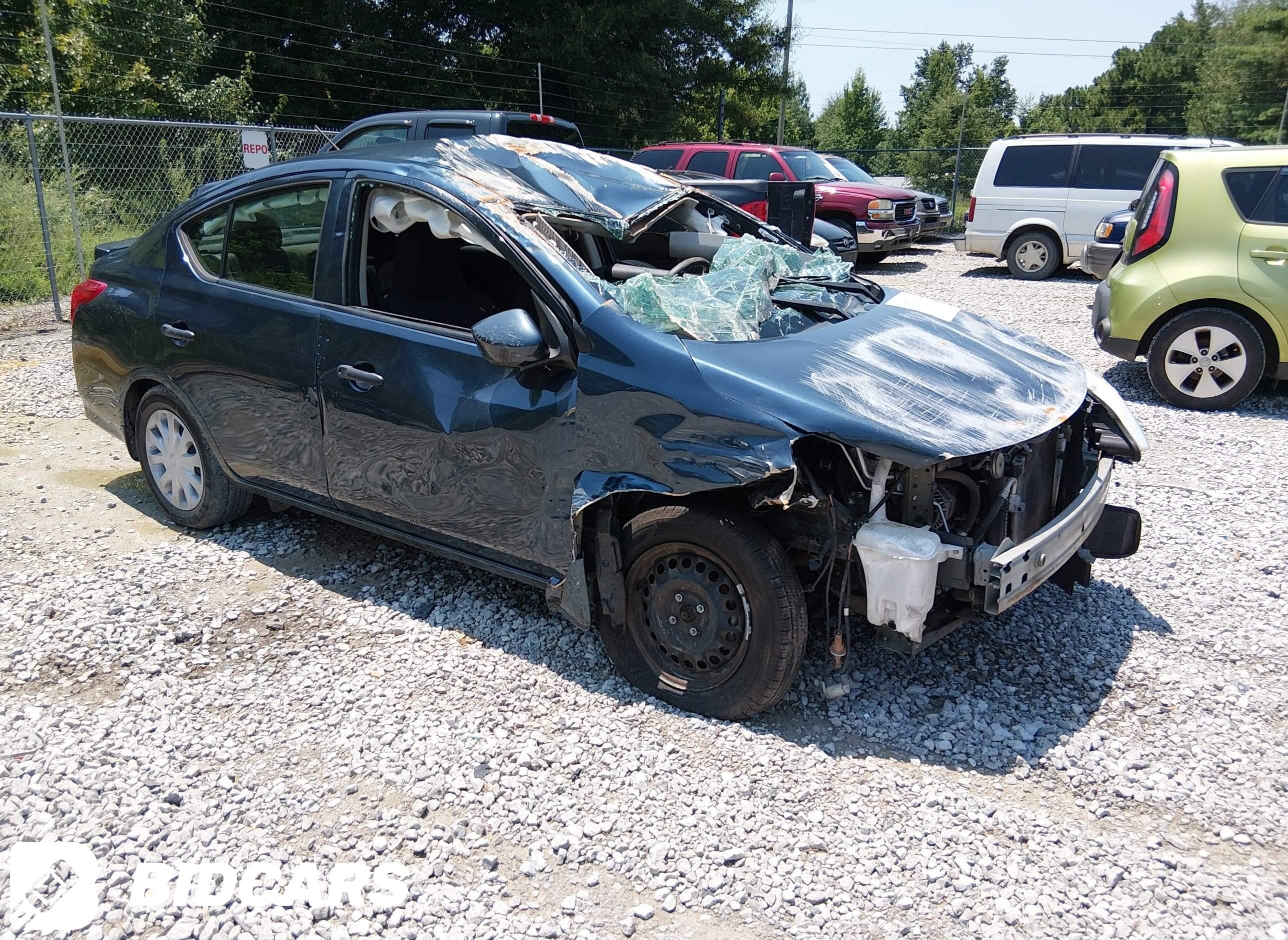2017 Nissan Versa, 1.6 S+