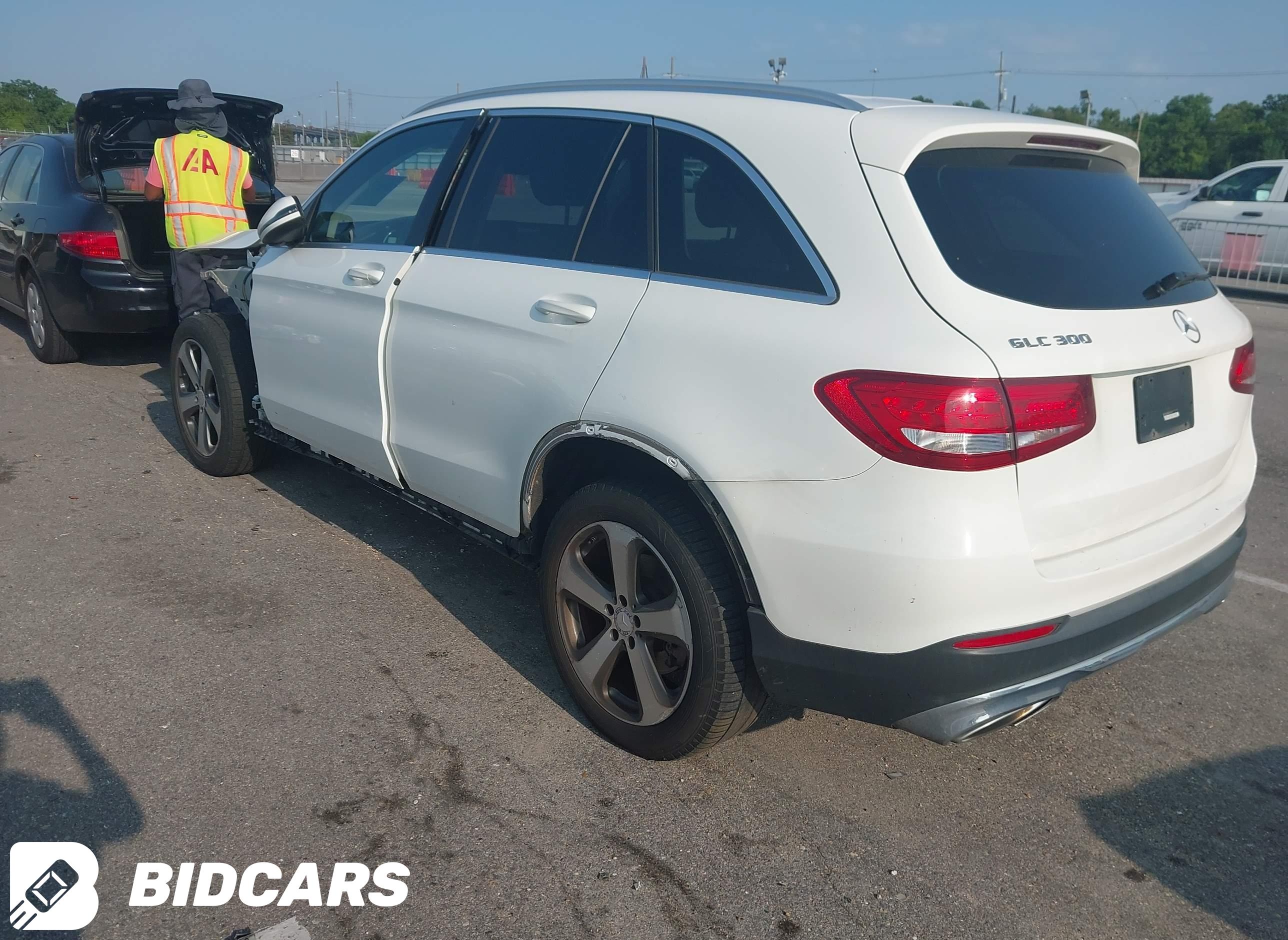 2017 Mercedes-Benz GLC 300