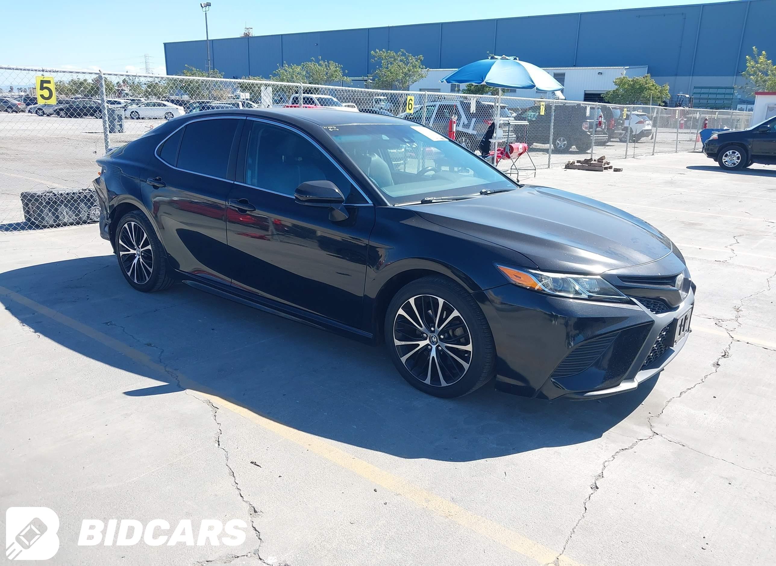 2018 Toyota Camry, SE