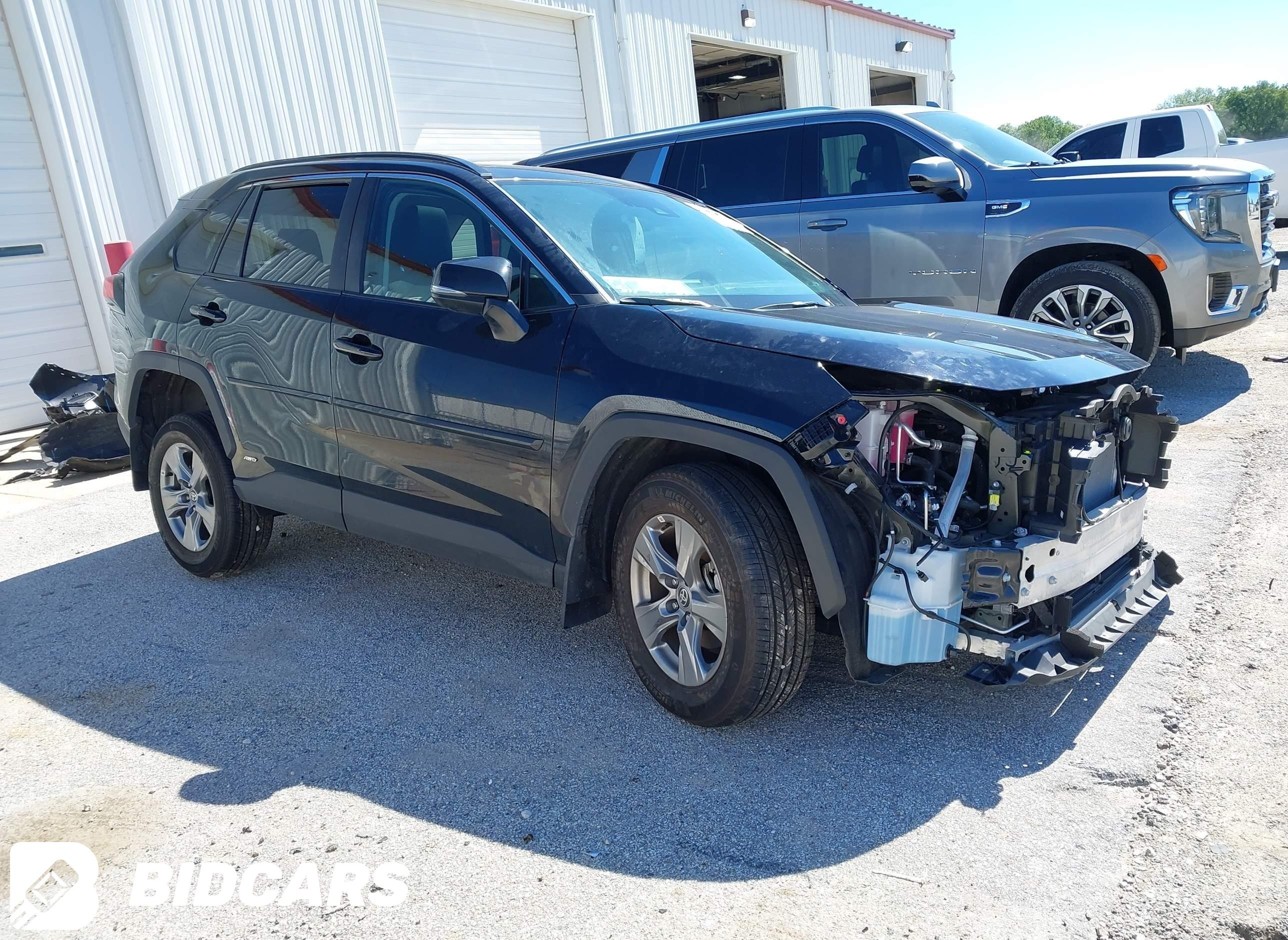 2025 Toyota RAV4, Hybrid Xle