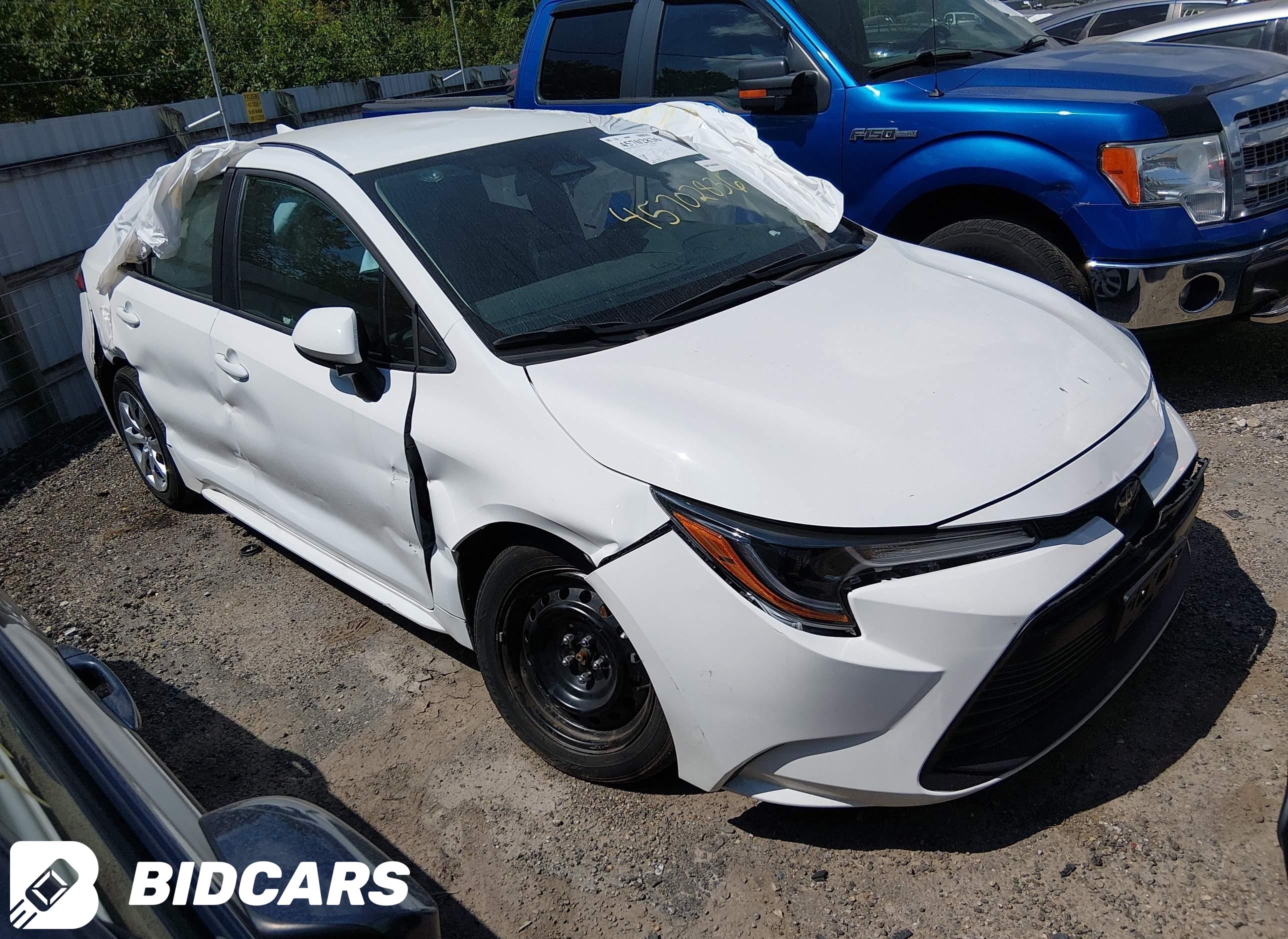 2025 Toyota Corolla, LE
