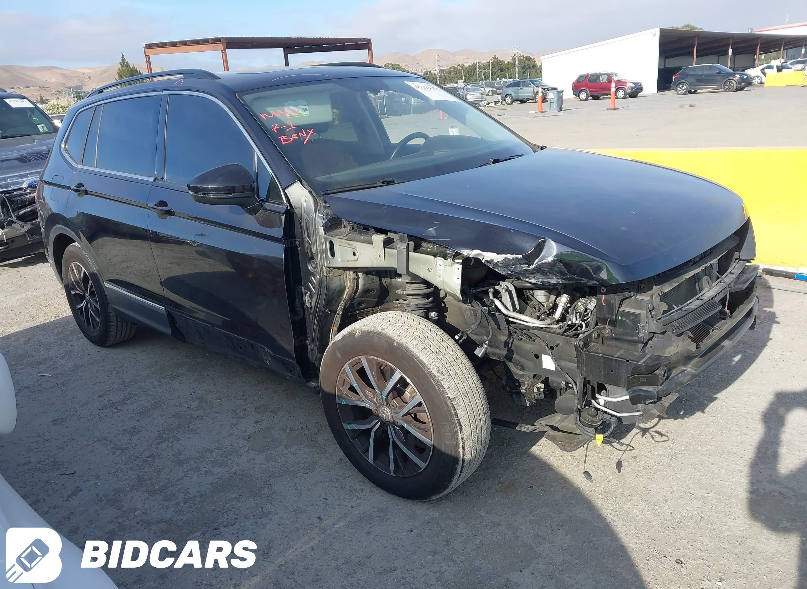 2018 Volkswagen Tiguan, 2.0T...