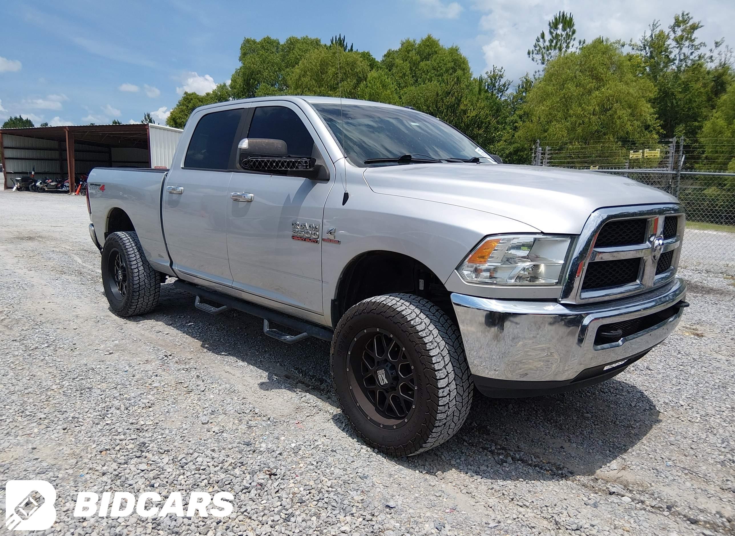 2015 RAM 2500, Slt