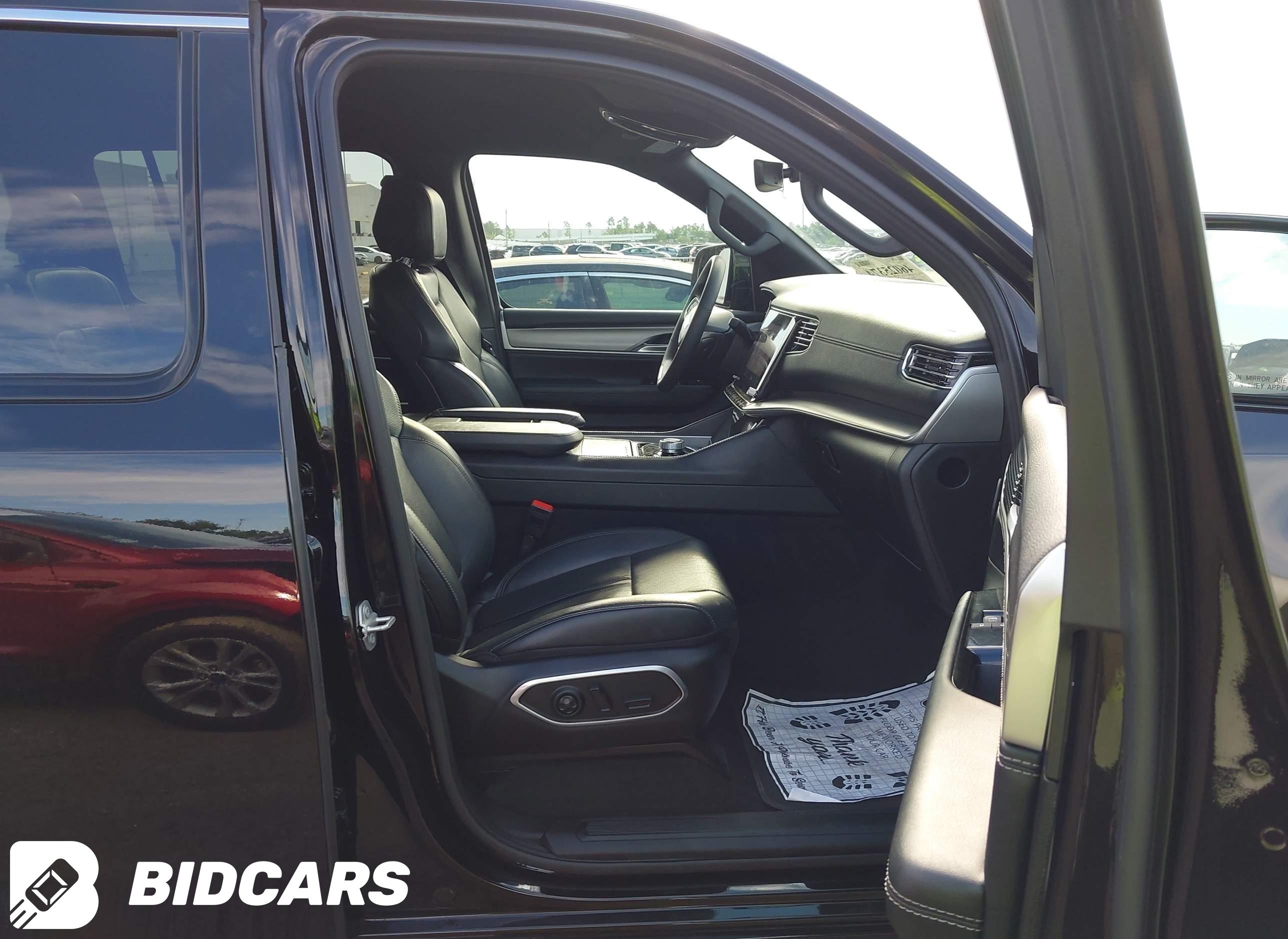 2025 Jeep Wagoneer, Carbide 4X4
