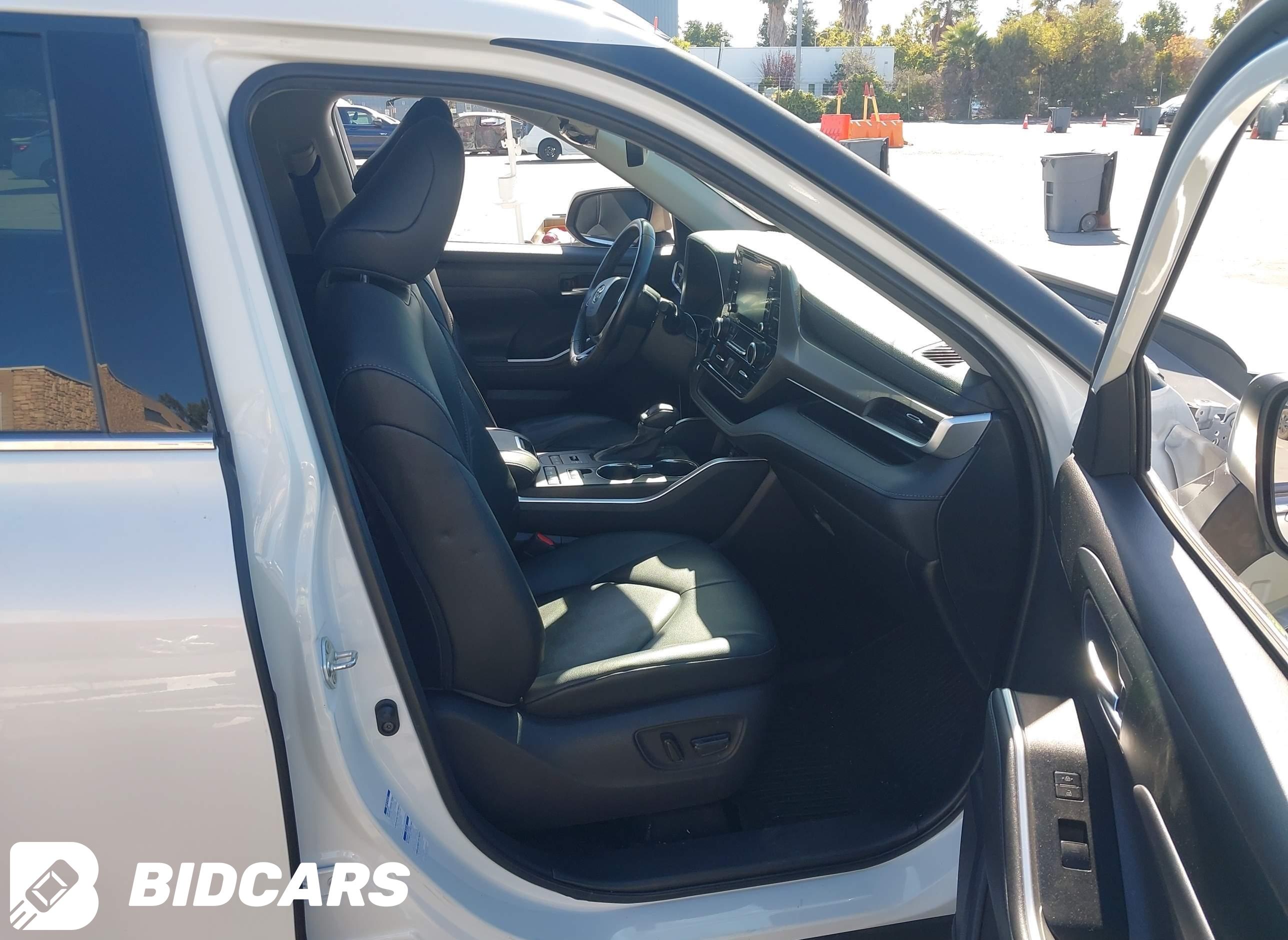 2020 Toyota Highlander, Xle