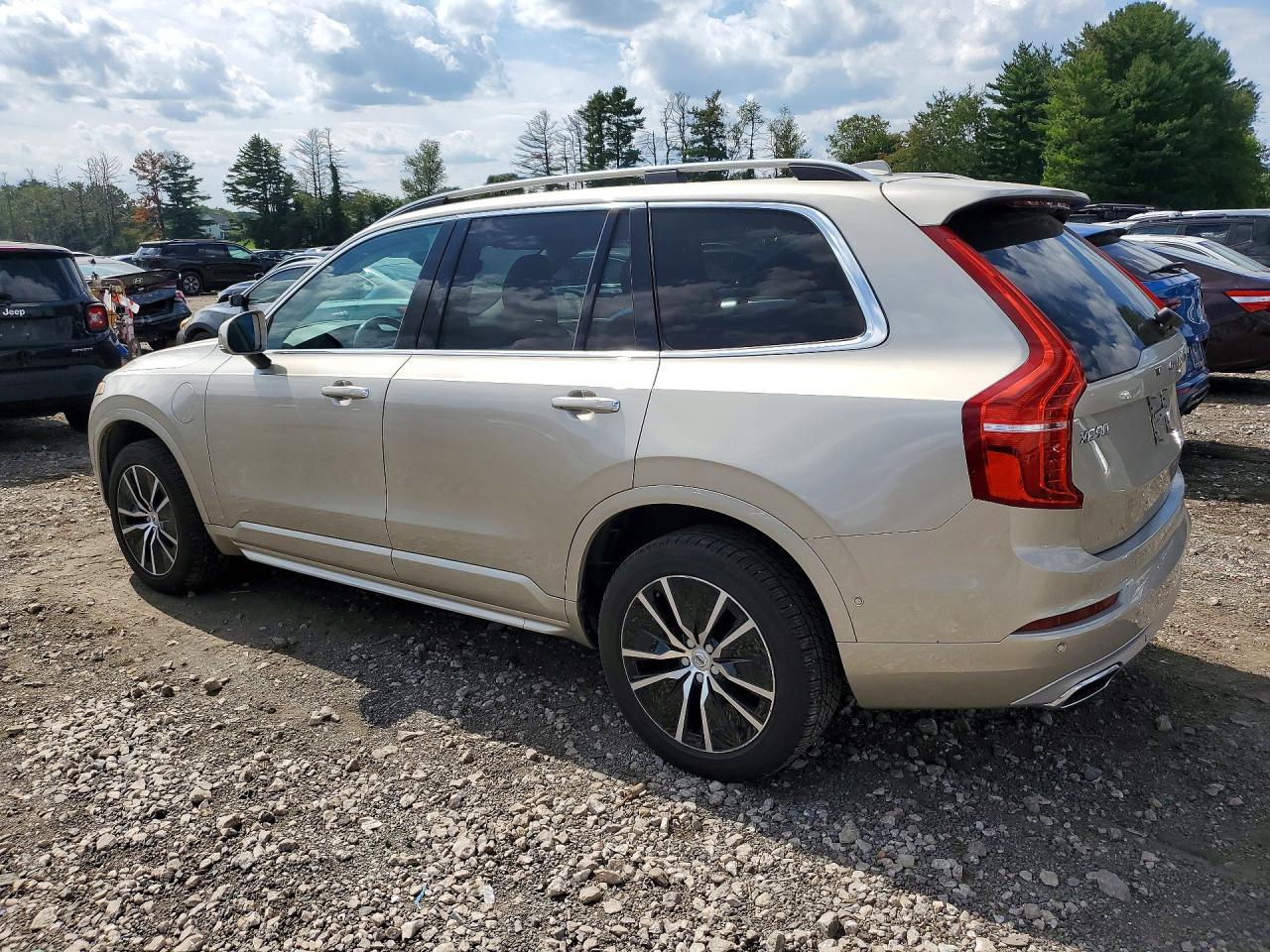 2016 Volvo XC90, T8
