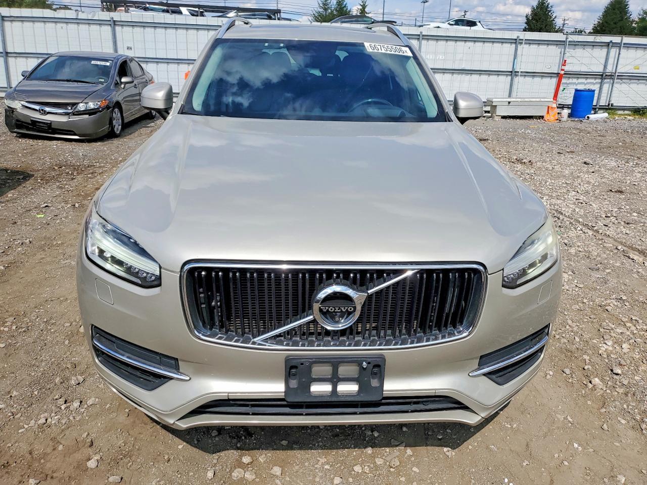 2016 Volvo XC90, T8