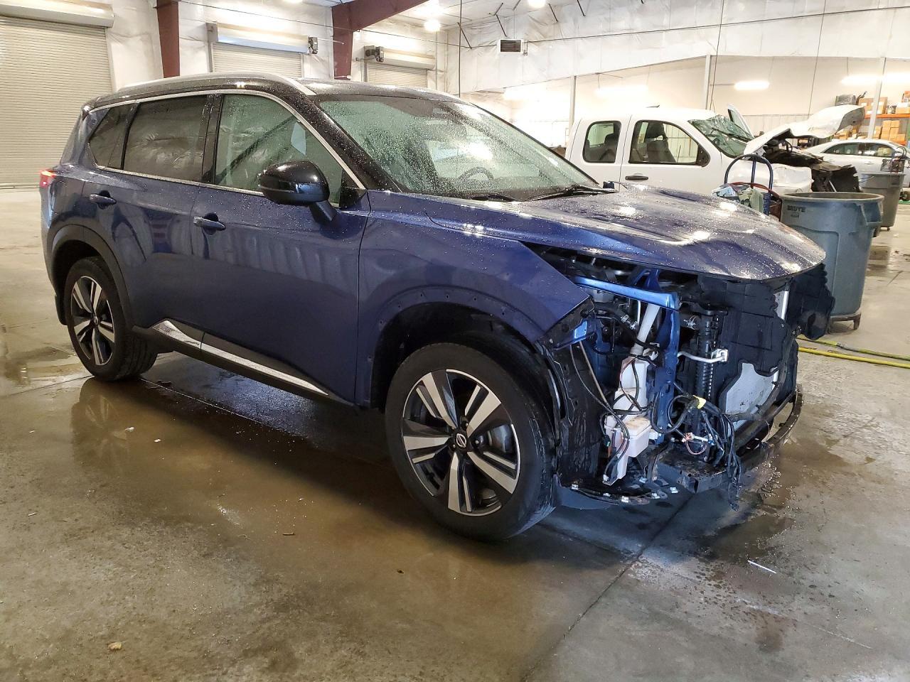 2021 Nissan Rogue, Platinum