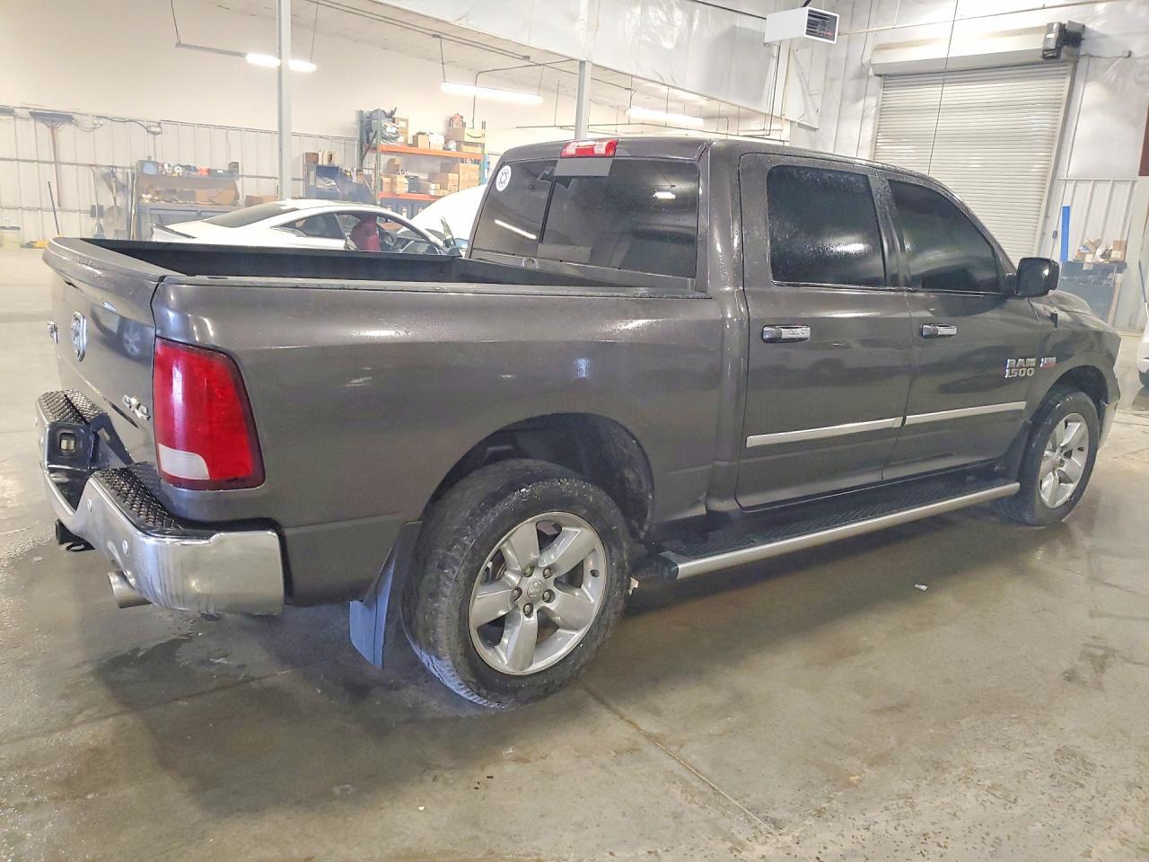 2018 RAM 1500, Slt