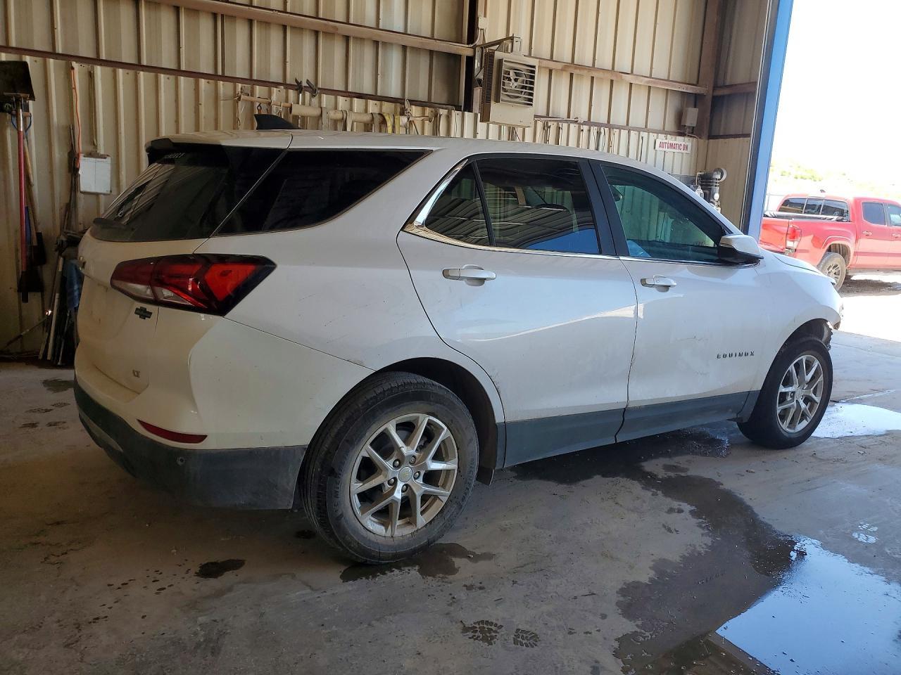 2022 Chevrolet Equinox, LT